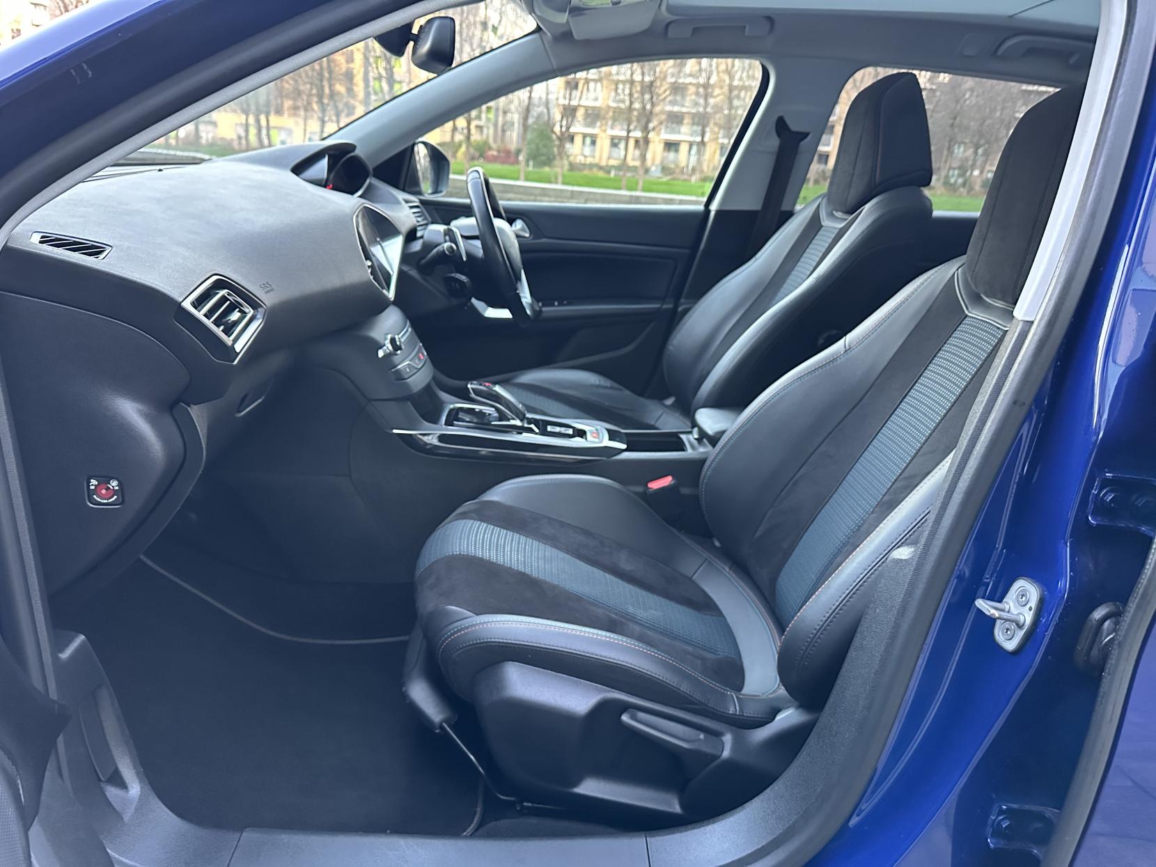 Peugeot 308 SW 1.2 PureTech Tech Edition Estate 5dr Petrol EAT Euro 6 (s/s) (130 ps)