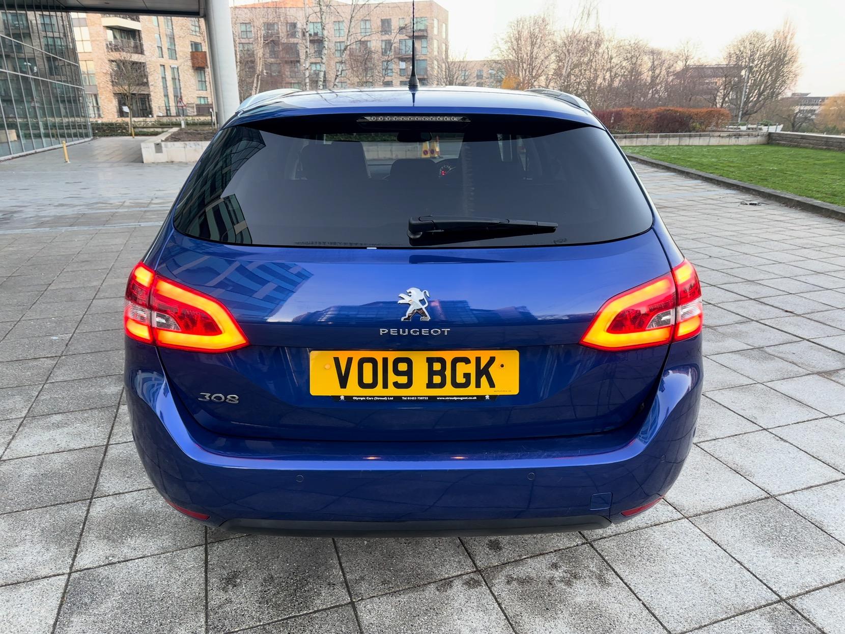 Peugeot 308 SW 1.2 PureTech Tech Edition Estate 5dr Petrol EAT Euro 6 (s/s) (130 ps)