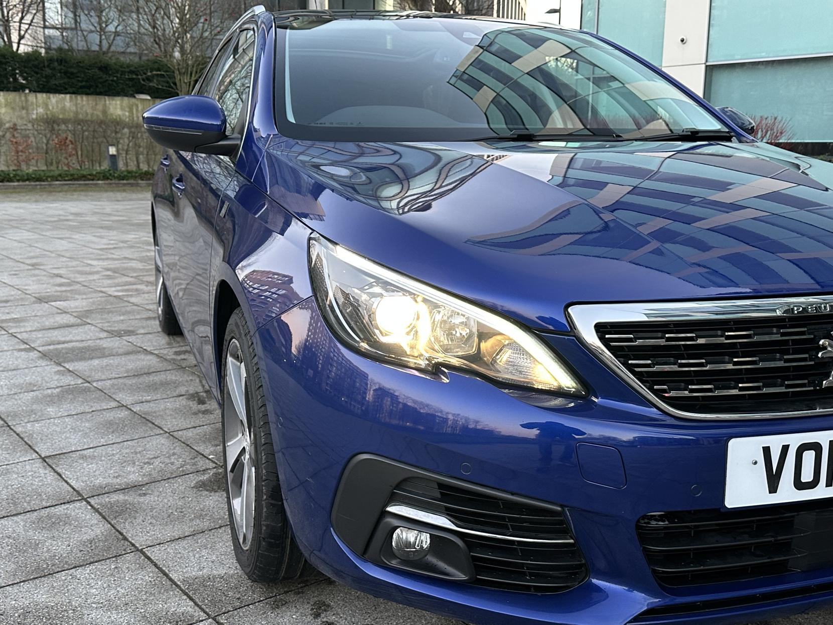 Peugeot 308 SW 1.2 PureTech Tech Edition Estate 5dr Petrol EAT Euro 6 (s/s) (130 ps)