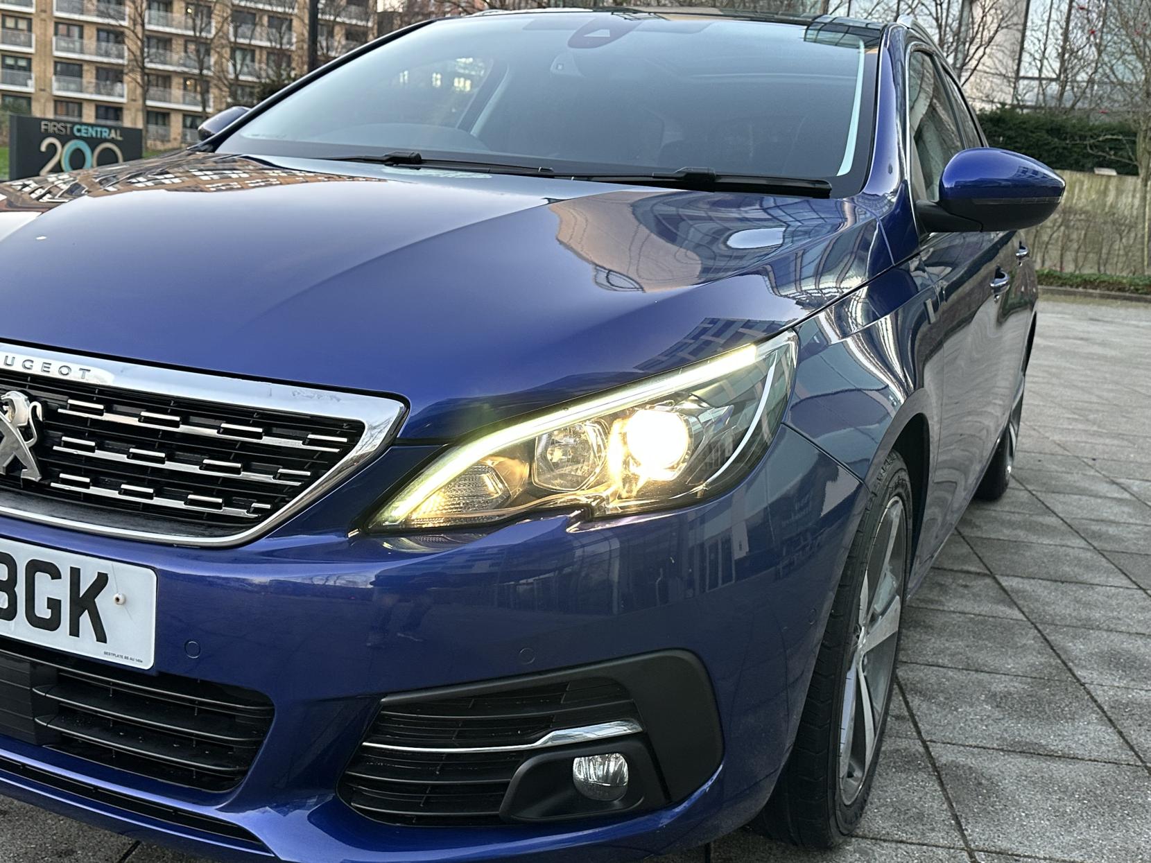 Peugeot 308 SW 1.2 PureTech Tech Edition Estate 5dr Petrol EAT Euro 6 (s/s) (130 ps)