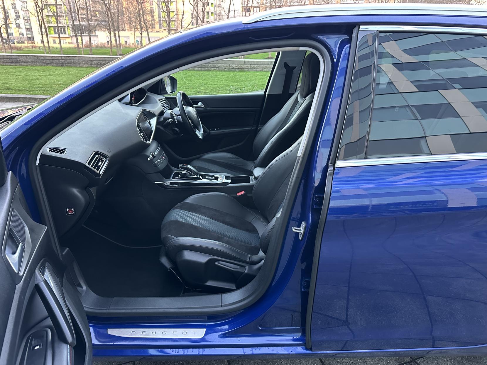 Peugeot 308 SW 1.2 PureTech Tech Edition Estate 5dr Petrol EAT Euro 6 (s/s) (130 ps)