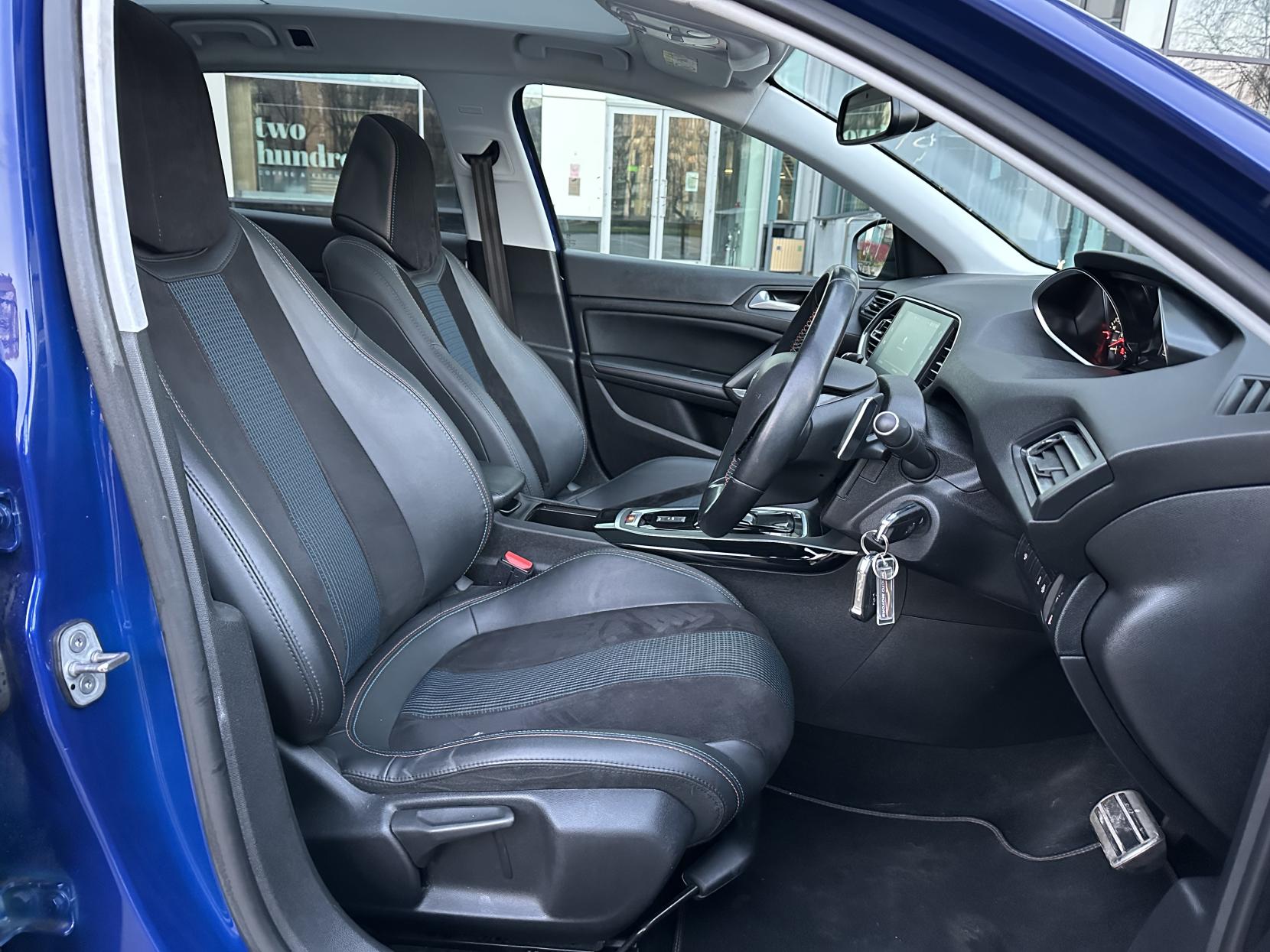 Peugeot 308 SW 1.2 PureTech Tech Edition Estate 5dr Petrol EAT Euro 6 (s/s) (130 ps)