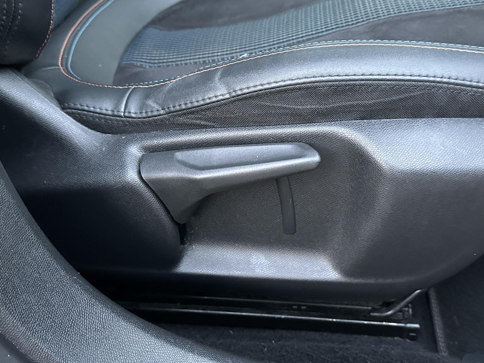 Peugeot 308 SW 1.2 PureTech Tech Edition Estate 5dr Petrol EAT Euro 6 (s/s) (130 ps)