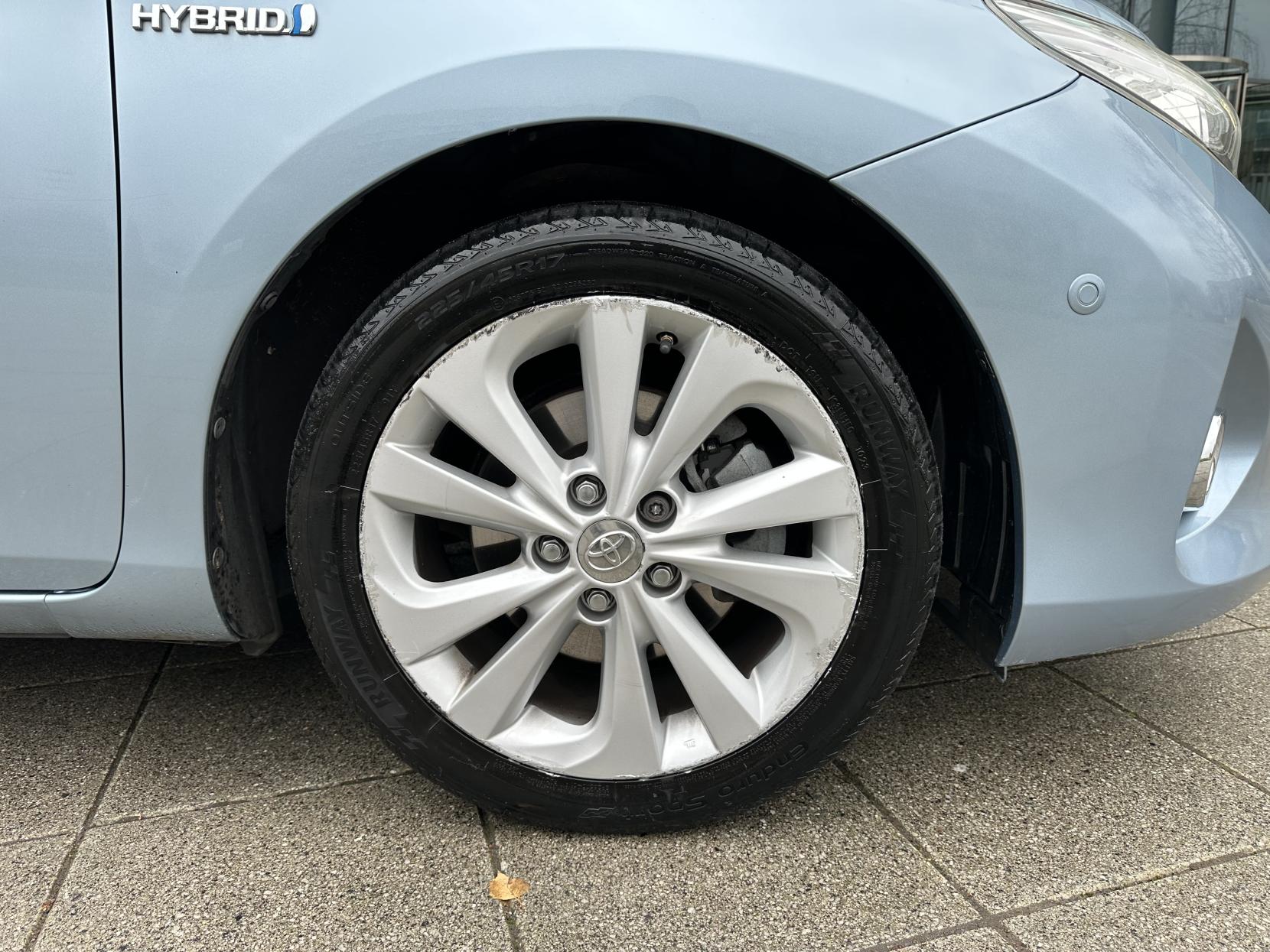 Toyota Auris 1.8 VVT-h Excel Hatchback 5dr Petrol Hybrid CVT Euro 5 (s/s) (136 ps)