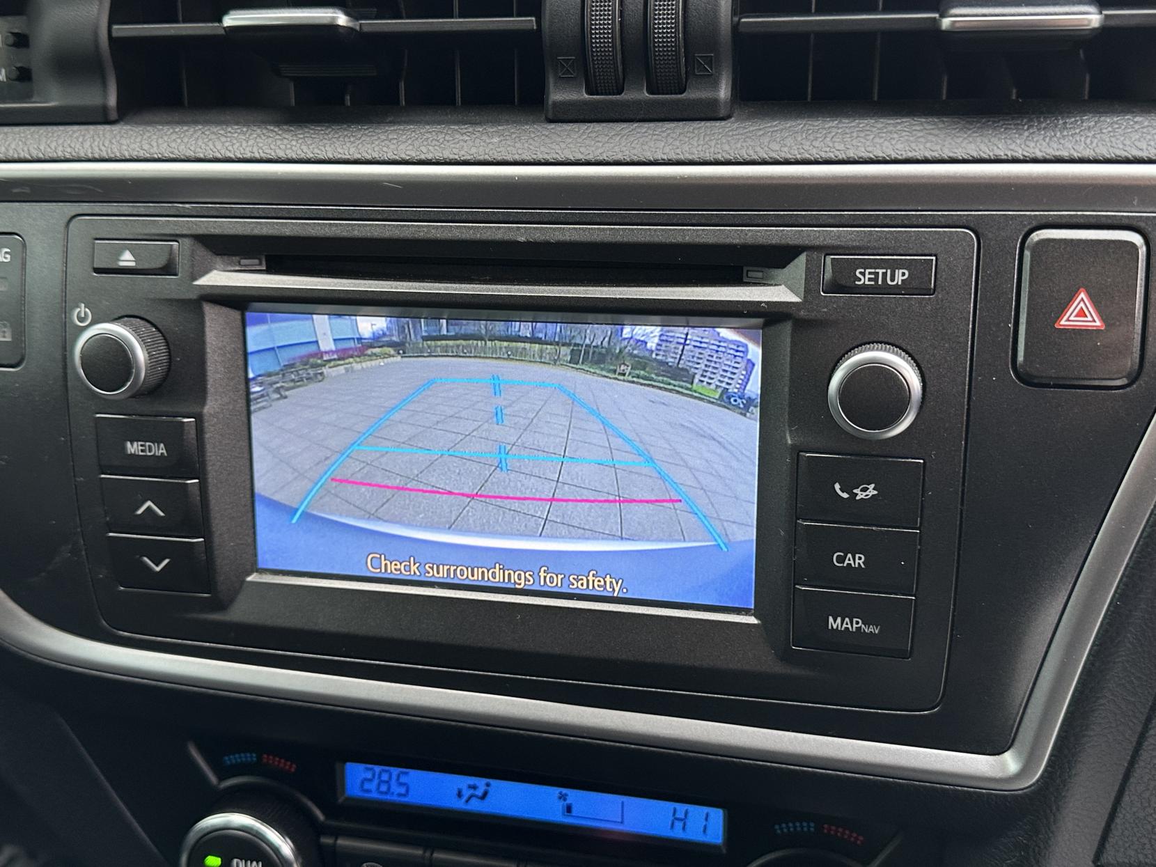 Toyota Auris 1.8 VVT-h Excel Hatchback 5dr Petrol Hybrid CVT Euro 5 (s/s) (136 ps)