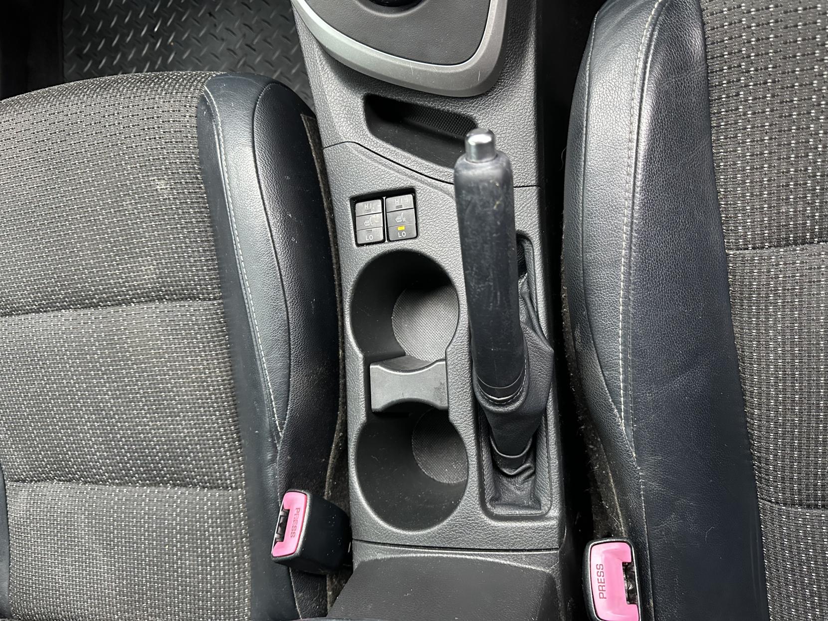 Toyota Auris 1.8 VVT-h Excel Hatchback 5dr Petrol Hybrid CVT Euro 5 (s/s) (136 ps)