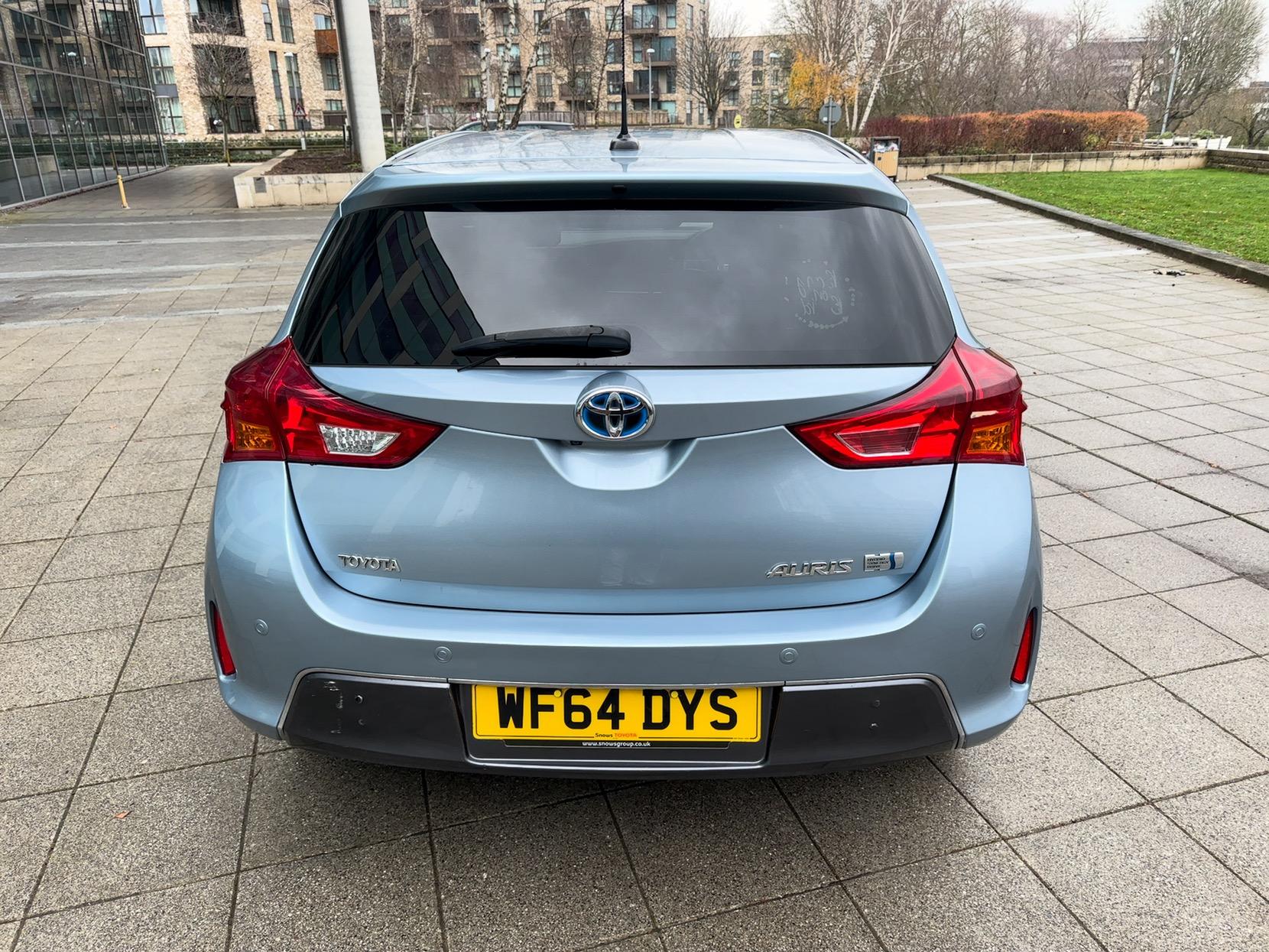 Toyota Auris 1.8 VVT-h Excel Hatchback 5dr Petrol Hybrid CVT Euro 5 (s/s) (136 ps)