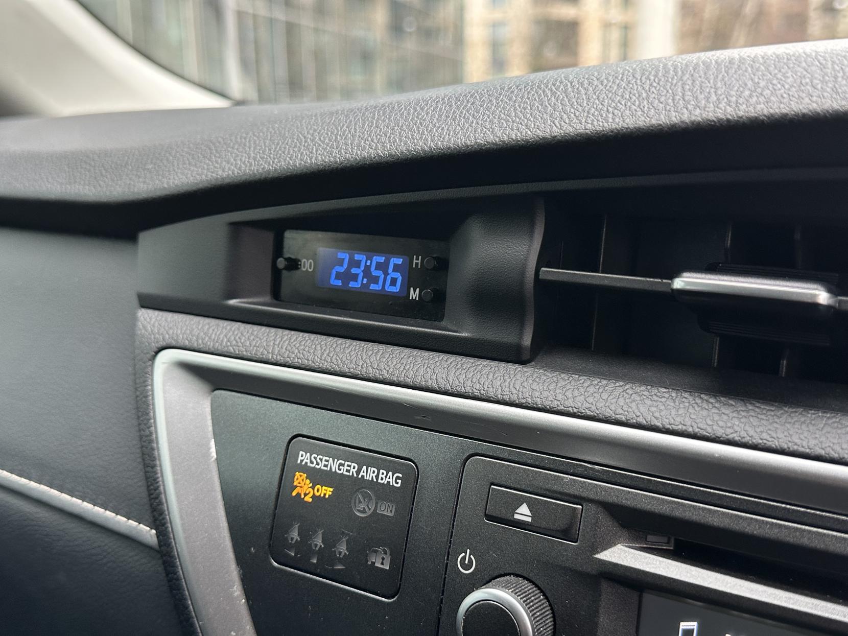 Toyota Auris 1.8 VVT-h Excel Hatchback 5dr Petrol Hybrid CVT Euro 5 (s/s) (136 ps)