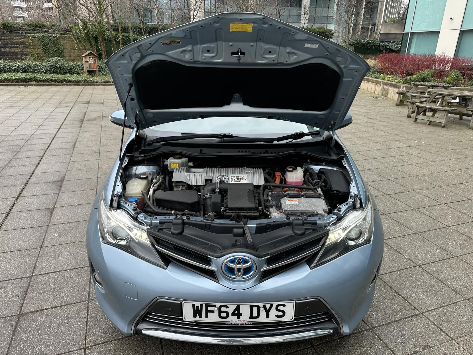 Toyota Auris 1.8 VVT-h Excel Hatchback 5dr Petrol Hybrid CVT Euro 5 (s/s) (136 ps)