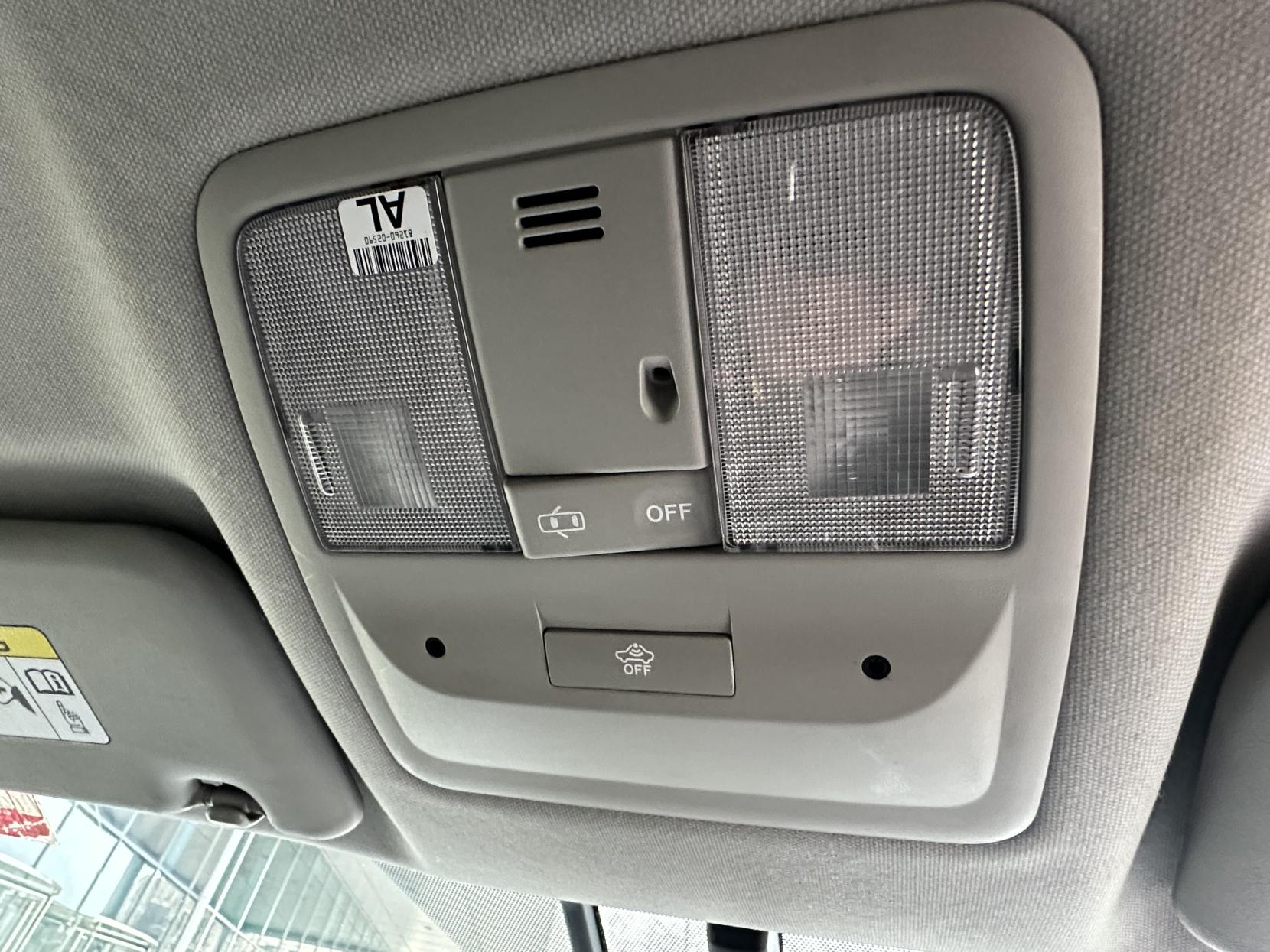 Toyota Auris 1.8 VVT-h Excel Hatchback 5dr Petrol Hybrid CVT Euro 5 (s/s) (136 ps)