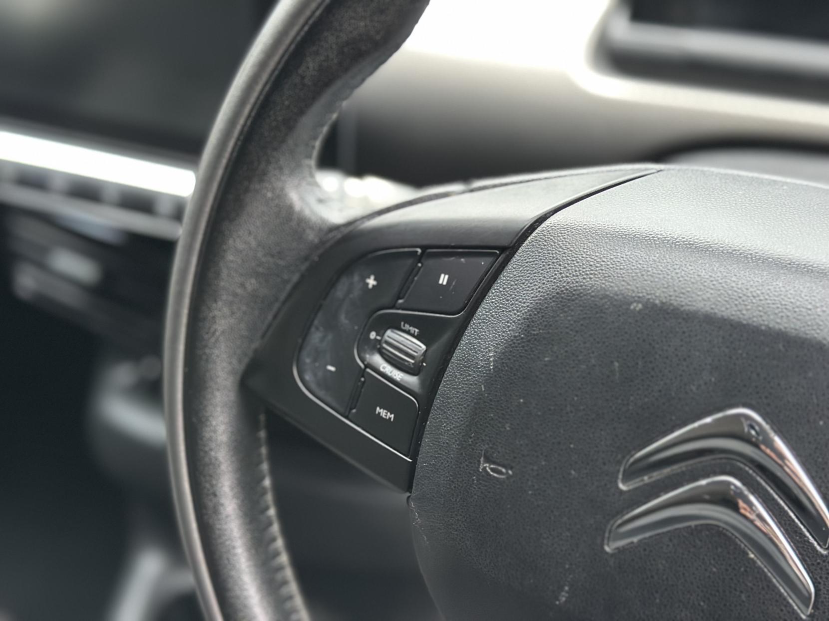 Citroen C4 Cactus 1.2 PureTech Flair Hatchback 5dr Petrol Manual Euro 6 (s/s) (110 ps)