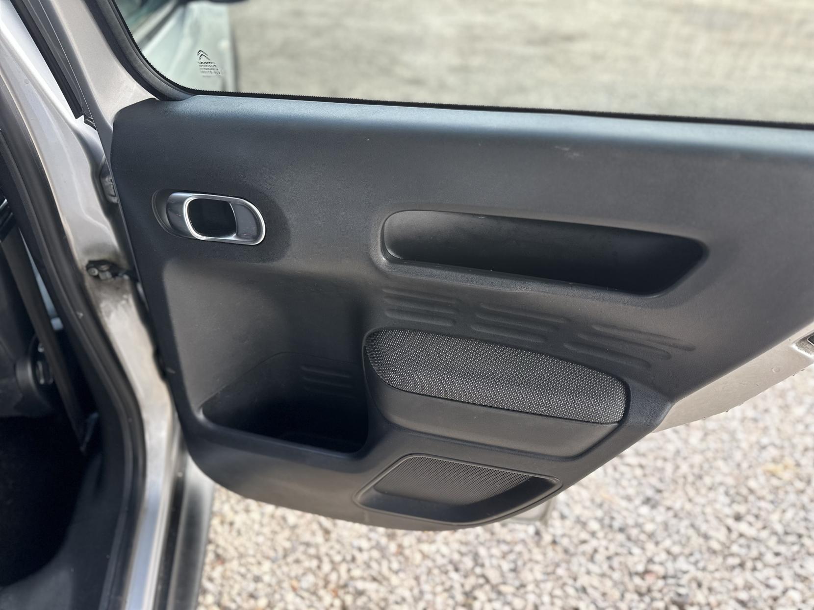 Citroen C4 Cactus 1.2 PureTech Flair Hatchback 5dr Petrol Manual Euro 6 (s/s) (110 ps)