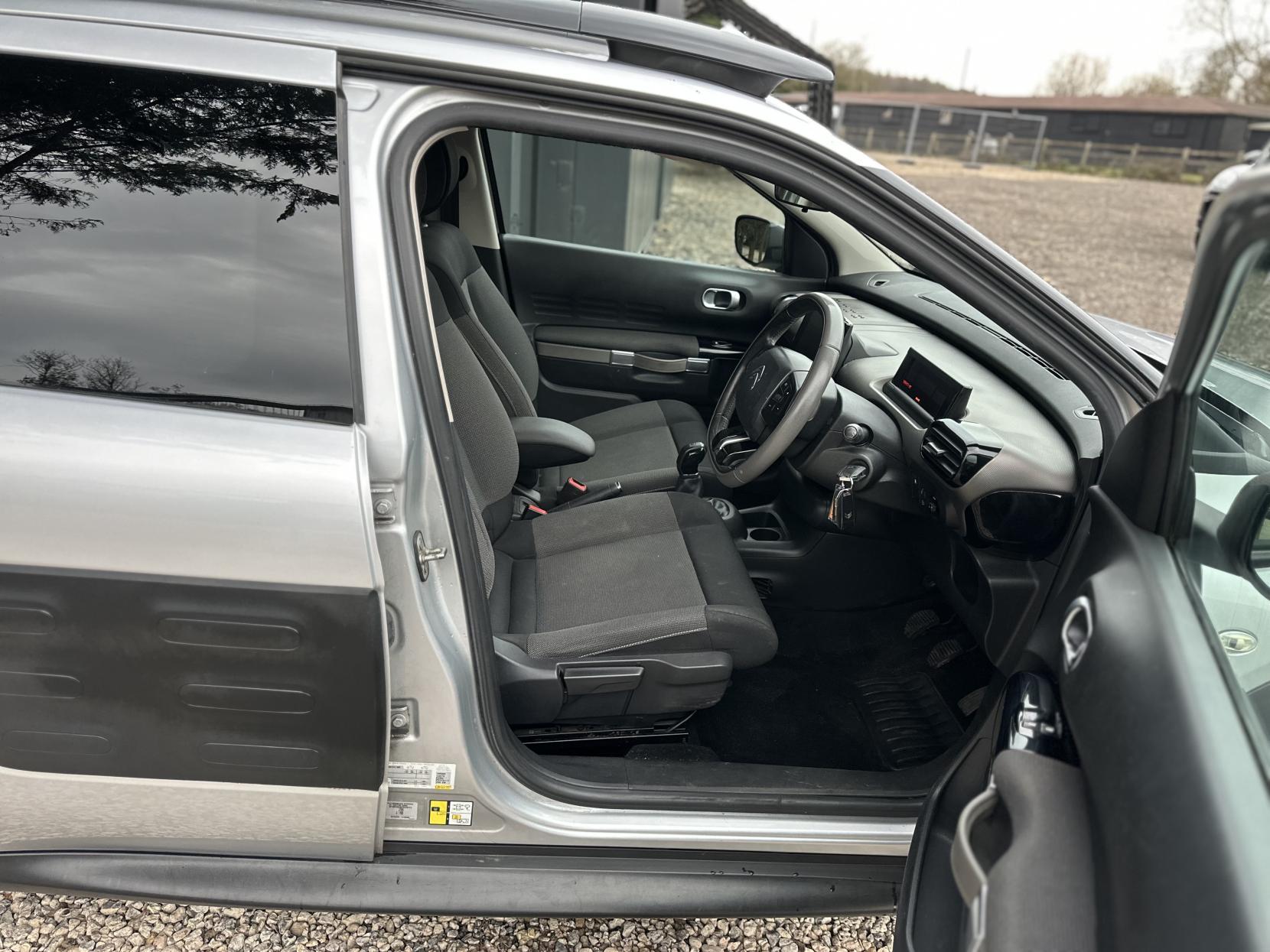 Citroen C4 Cactus 1.2 PureTech Flair Hatchback 5dr Petrol Manual Euro 6 (s/s) (110 ps)