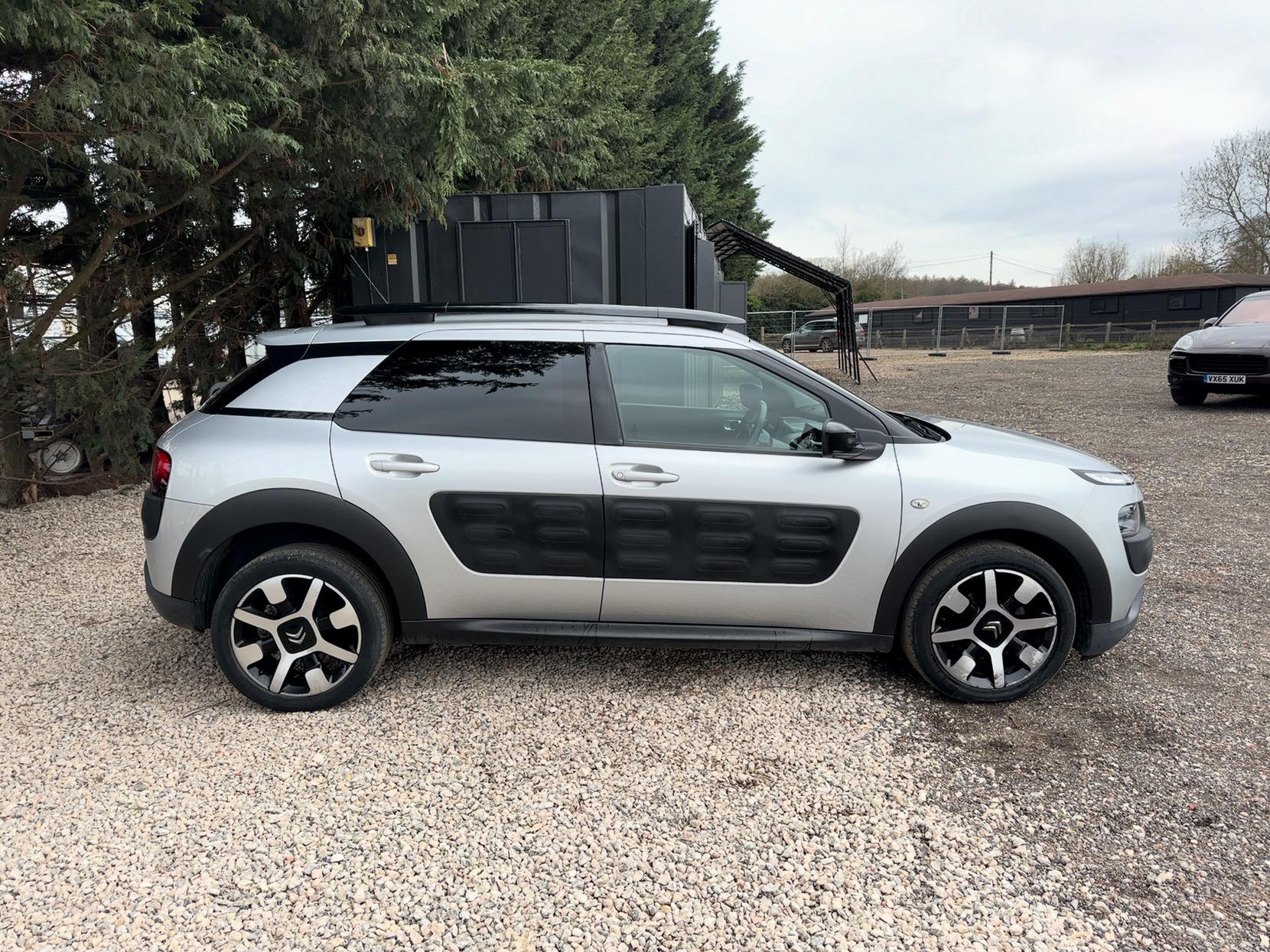 Citroen C4 Cactus 1.2 PureTech Flair Hatchback 5dr Petrol Manual Euro 6 (s/s) (110 ps)