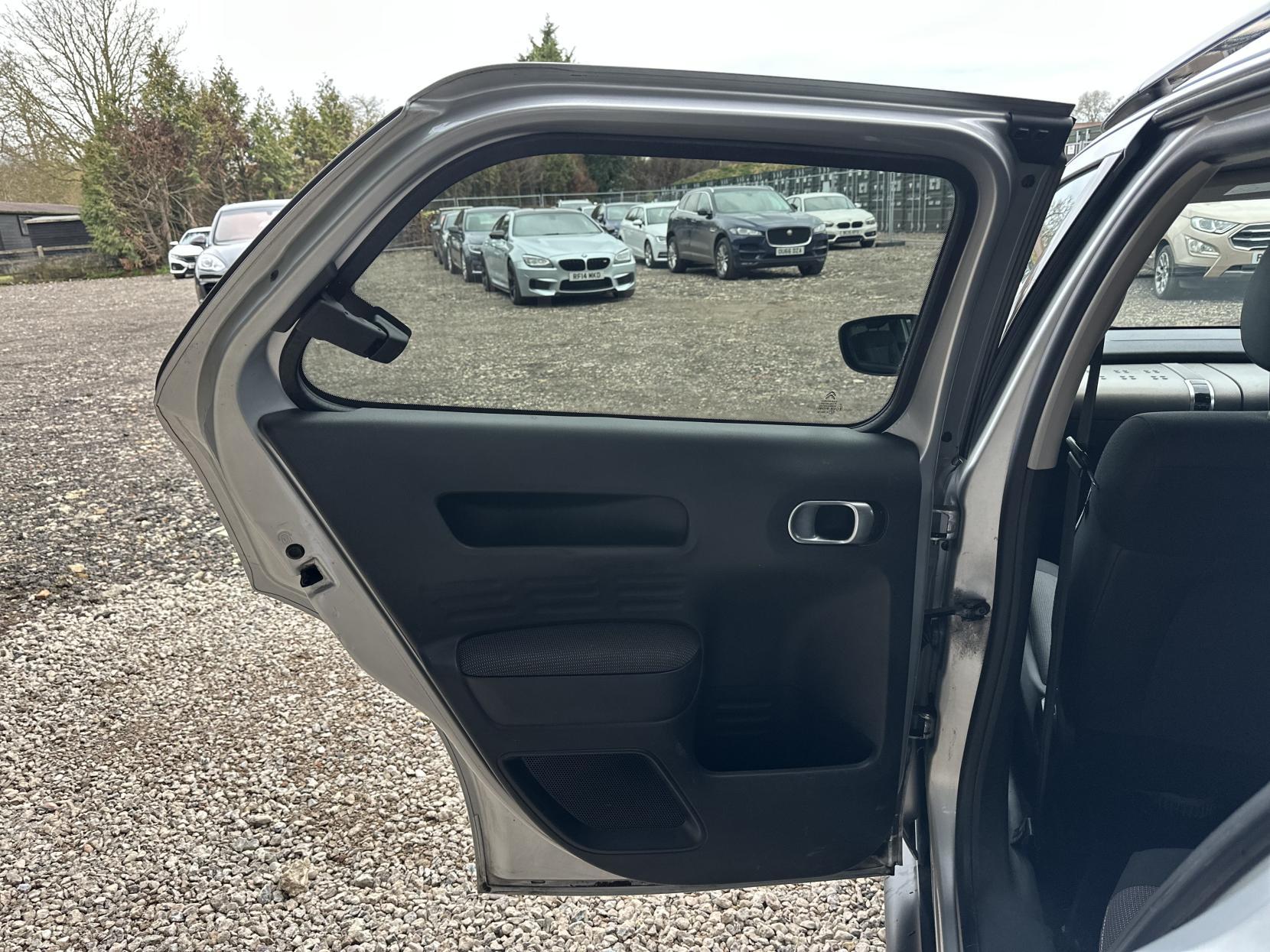 Citroen C4 Cactus 1.2 PureTech Flair Hatchback 5dr Petrol Manual Euro 6 (s/s) (110 ps)