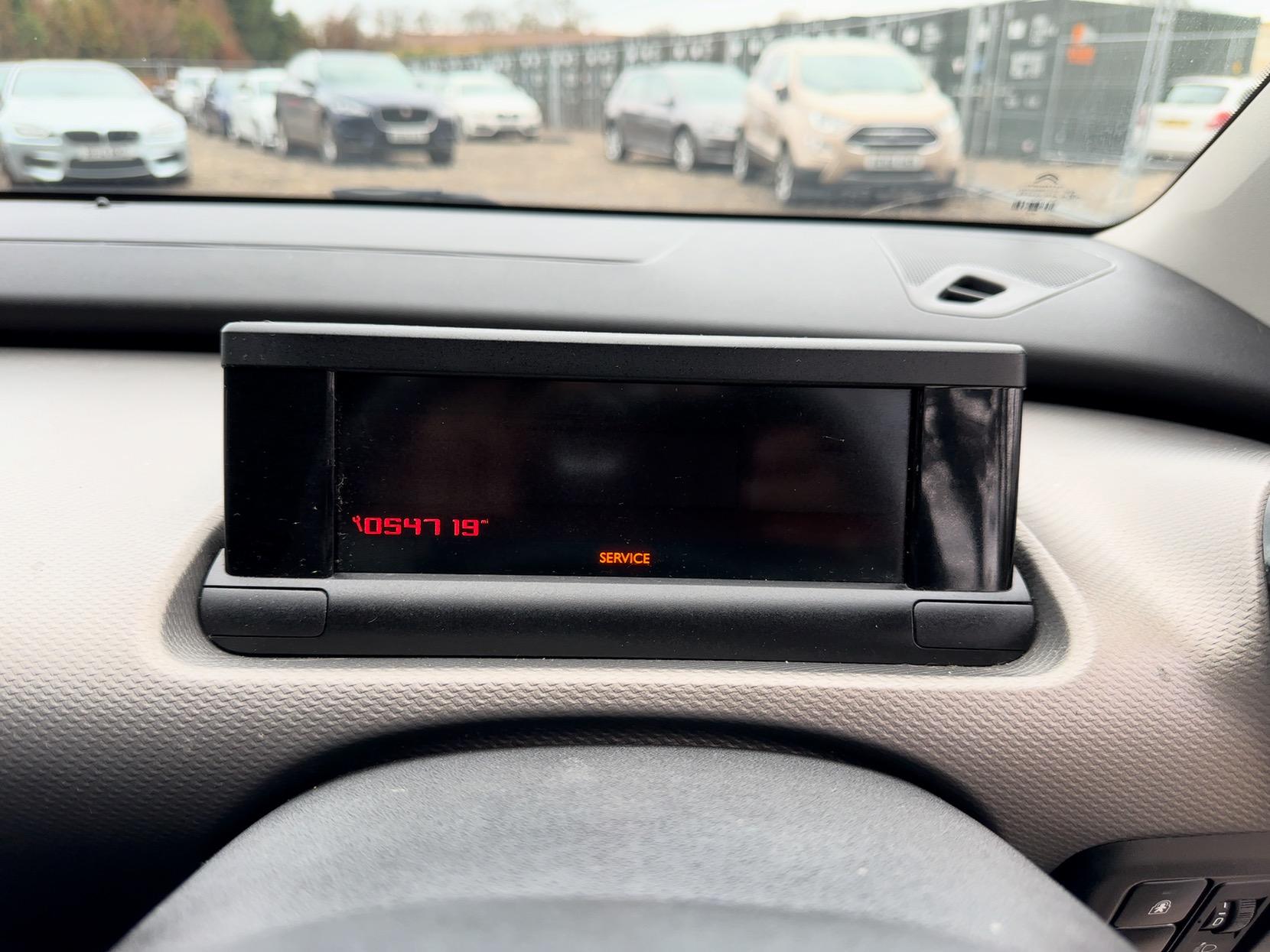 Citroen C4 Cactus 1.2 PureTech Flair Hatchback 5dr Petrol Manual Euro 6 (s/s) (110 ps)