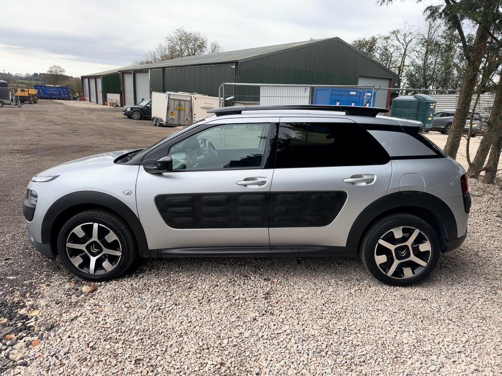 Citroen C4 Cactus 1.2 PureTech Flair Hatchback 5dr Petrol Manual Euro 6 (s/s) (110 ps)