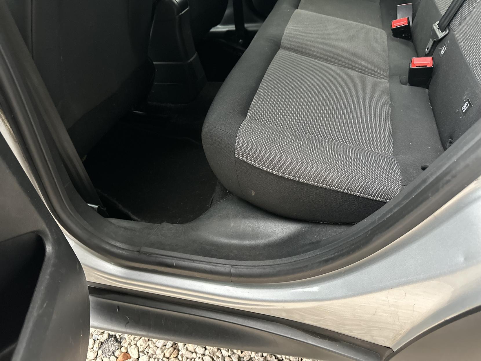 Citroen C4 Cactus 1.2 PureTech Flair Hatchback 5dr Petrol Manual Euro 6 (s/s) (110 ps)