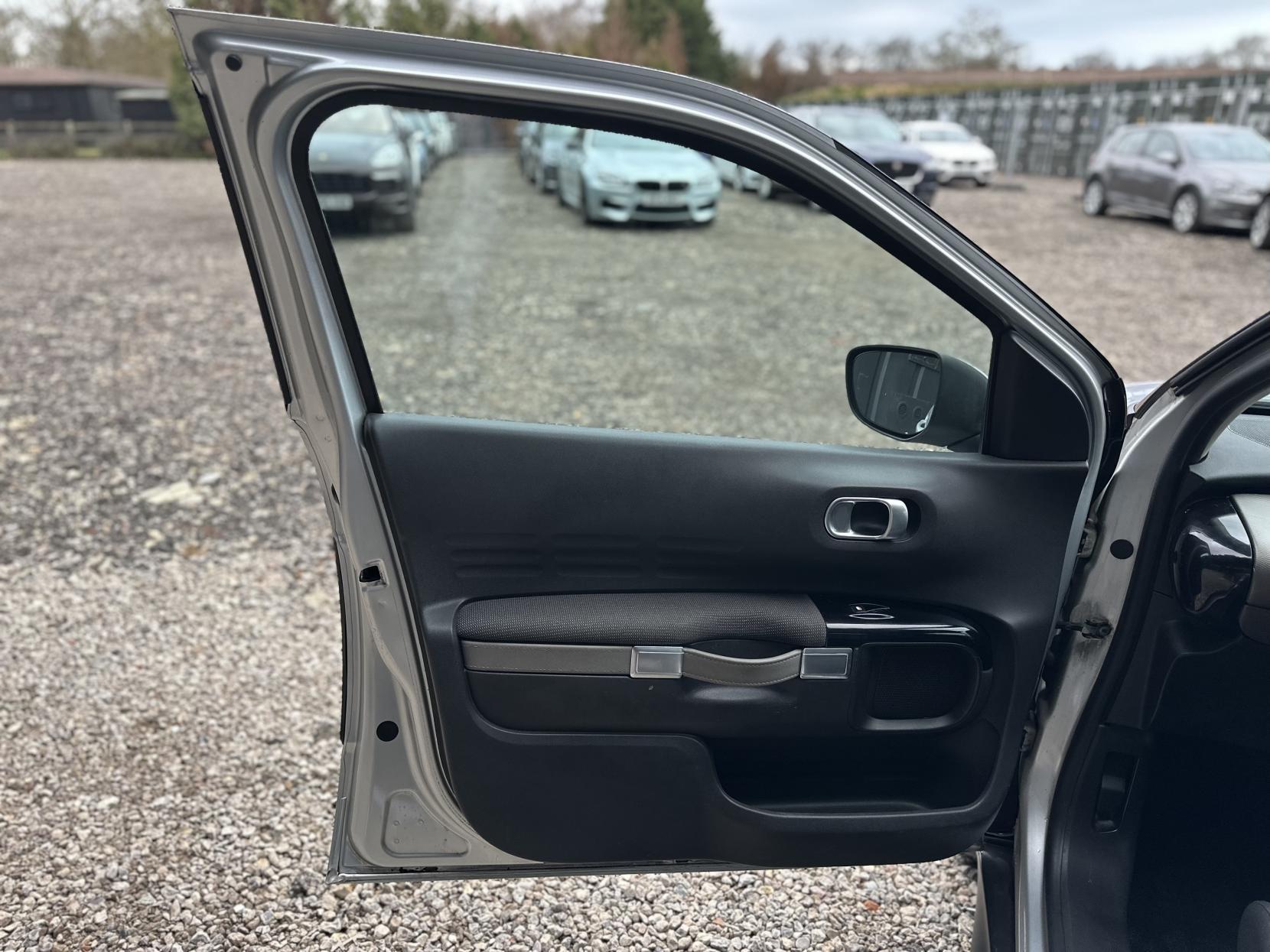 Citroen C4 Cactus 1.2 PureTech Flair Hatchback 5dr Petrol Manual Euro 6 (s/s) (110 ps)