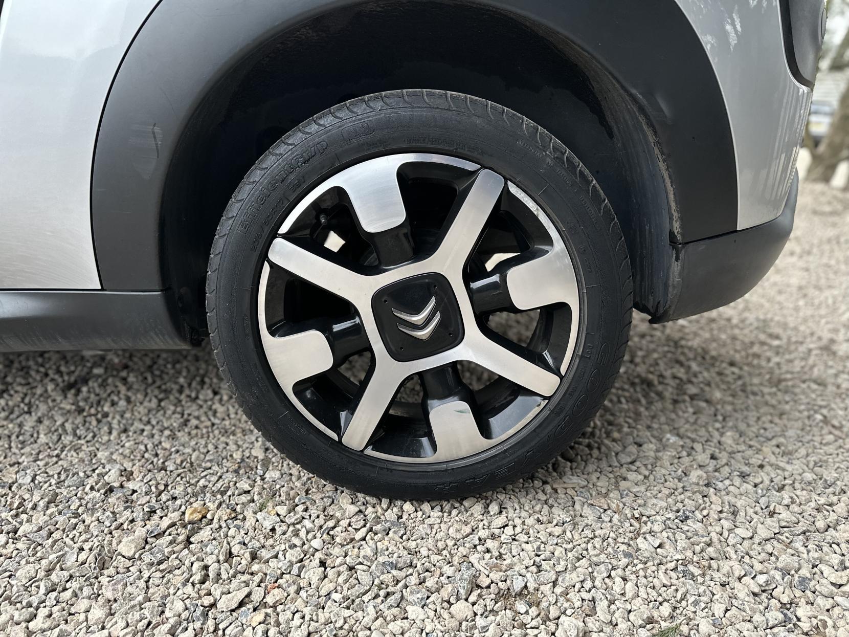 Citroen C4 Cactus 1.2 PureTech Flair Hatchback 5dr Petrol Manual Euro 6 (s/s) (110 ps)