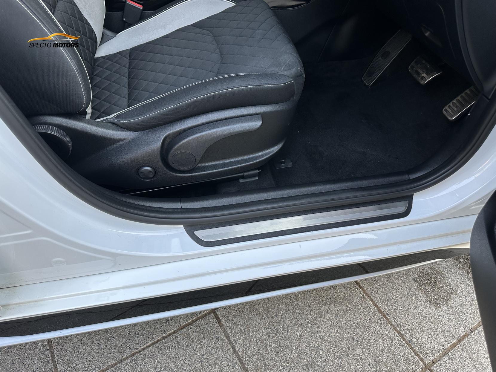 Kia ProCeed 1.5 T-GDi GT-Line Shooting Brake 5dr Petrol DCT Euro 6 (s/s) (158 bhp)