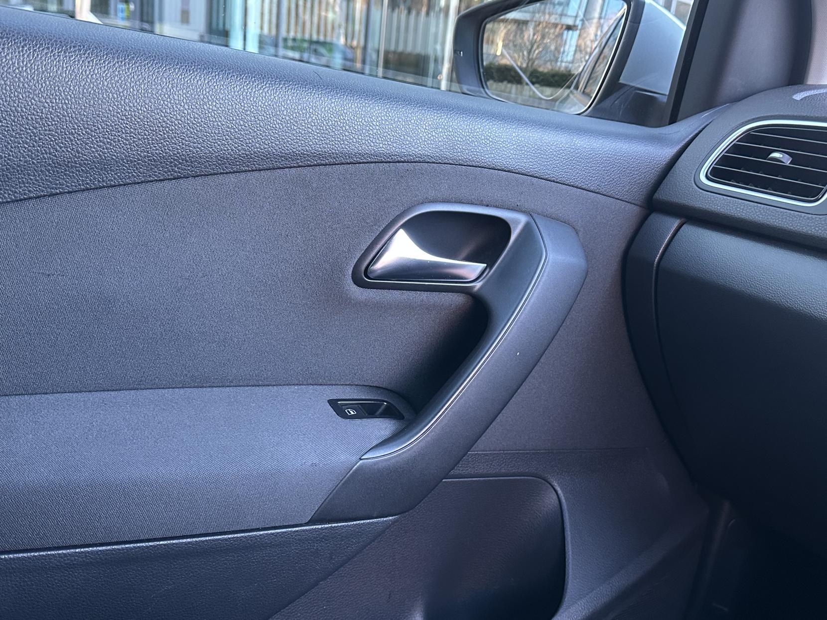 Volkswagen Polo 1.4 Match Hatchback 5dr Petrol DSG Euro 5 (85 ps)