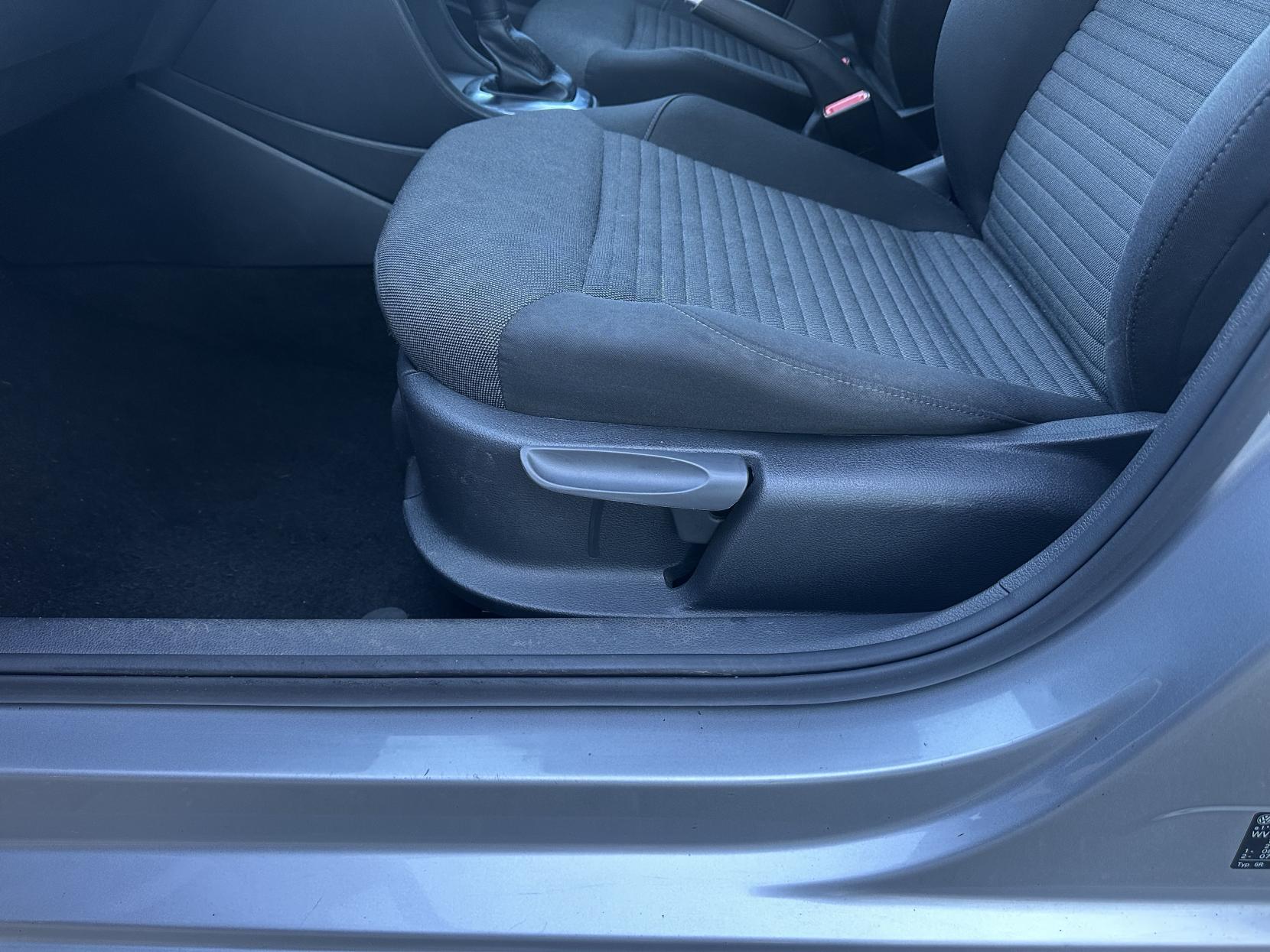 Volkswagen Polo 1.4 Match Hatchback 5dr Petrol DSG Euro 5 (85 ps)