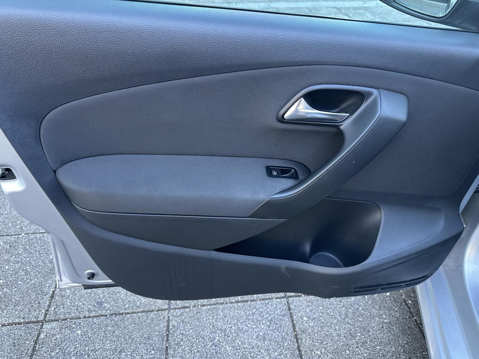 Volkswagen Polo 1.4 Match Hatchback 5dr Petrol DSG Euro 5 (85 ps)