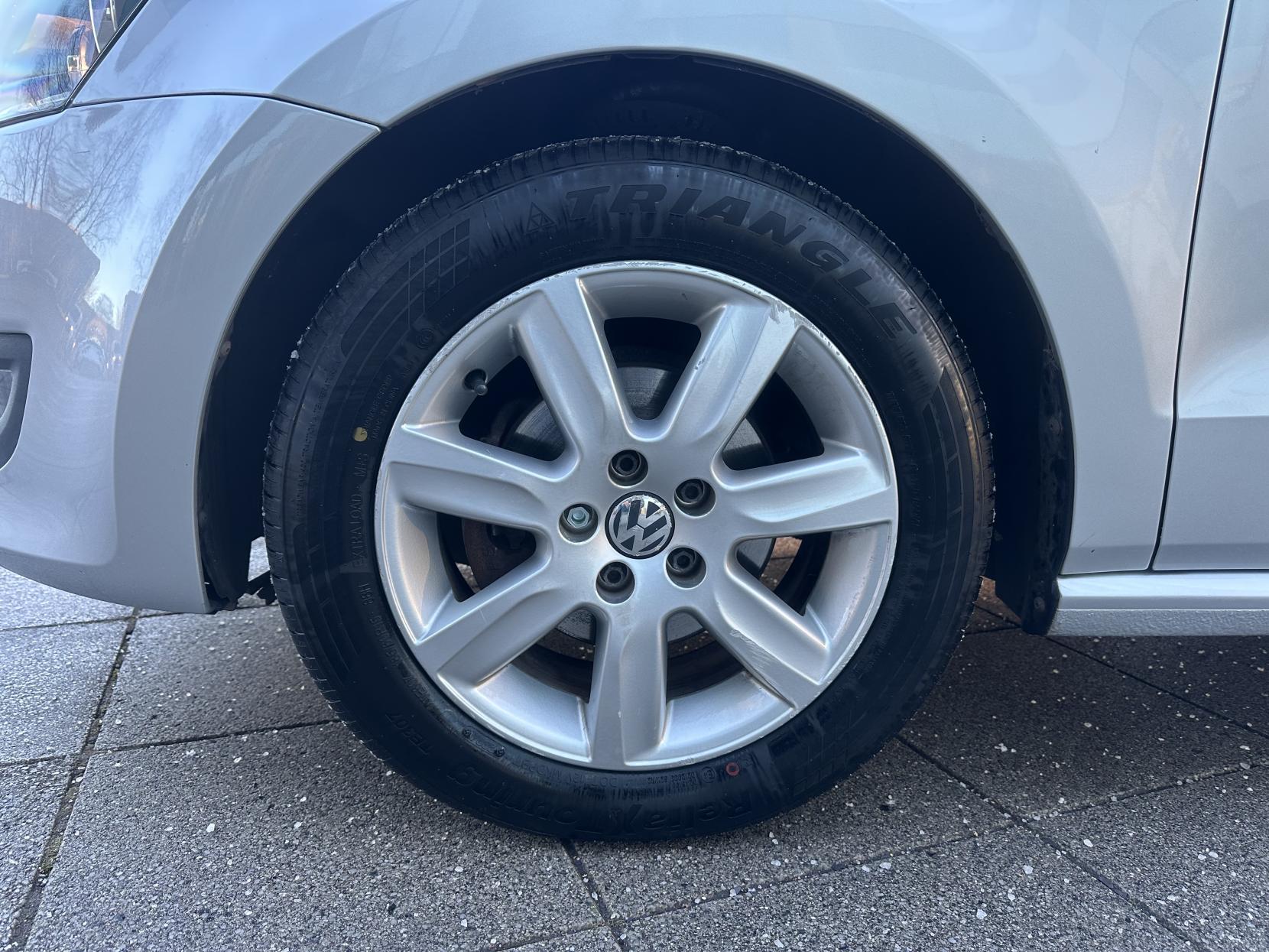 Volkswagen Polo 1.4 Match Hatchback 5dr Petrol DSG Euro 5 (85 ps)