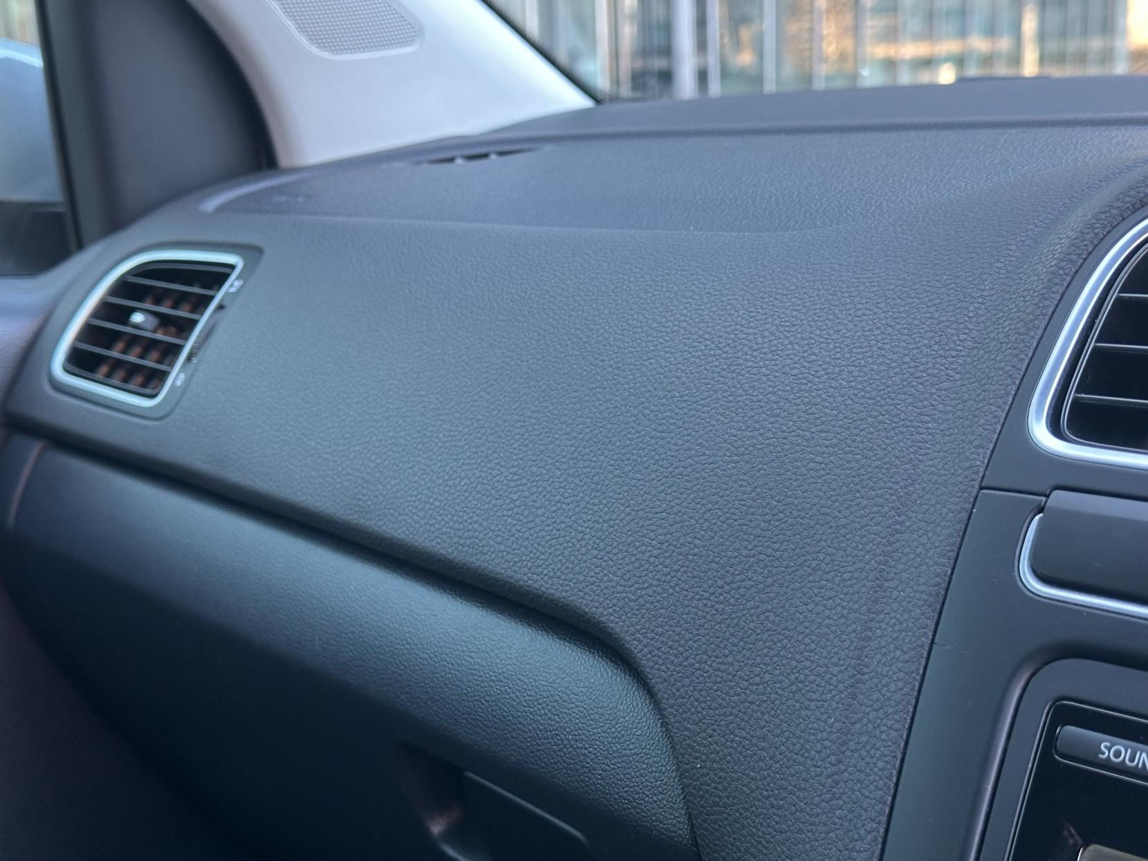 Volkswagen Polo 1.4 Match Hatchback 5dr Petrol DSG Euro 5 (85 ps)