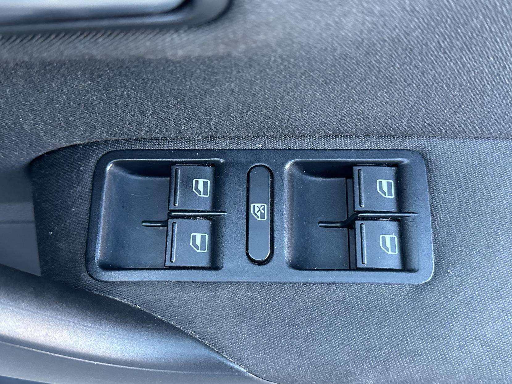 Volkswagen Polo 1.4 Match Hatchback 5dr Petrol DSG Euro 5 (85 ps)