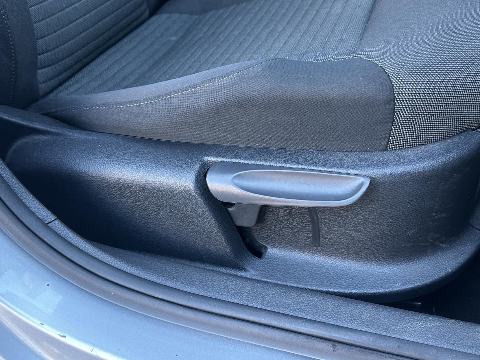 Volkswagen Polo 1.4 Match Hatchback 5dr Petrol DSG Euro 5 (85 ps)