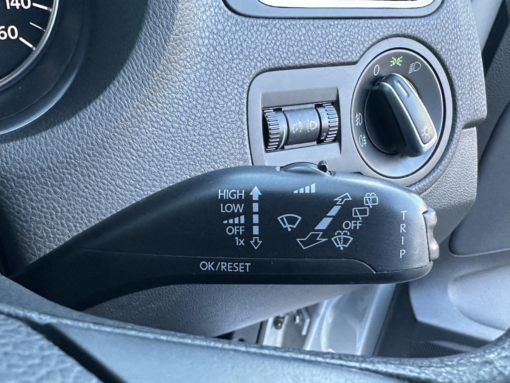 Volkswagen Polo 1.4 Match Hatchback 5dr Petrol DSG Euro 5 (85 ps)