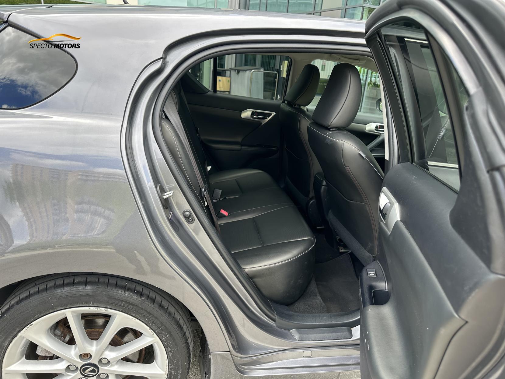Lexus CT 1.8 200h Advance Hatchback 5dr Petrol Hybrid CVT Euro 5 (s/s) (136 ps)