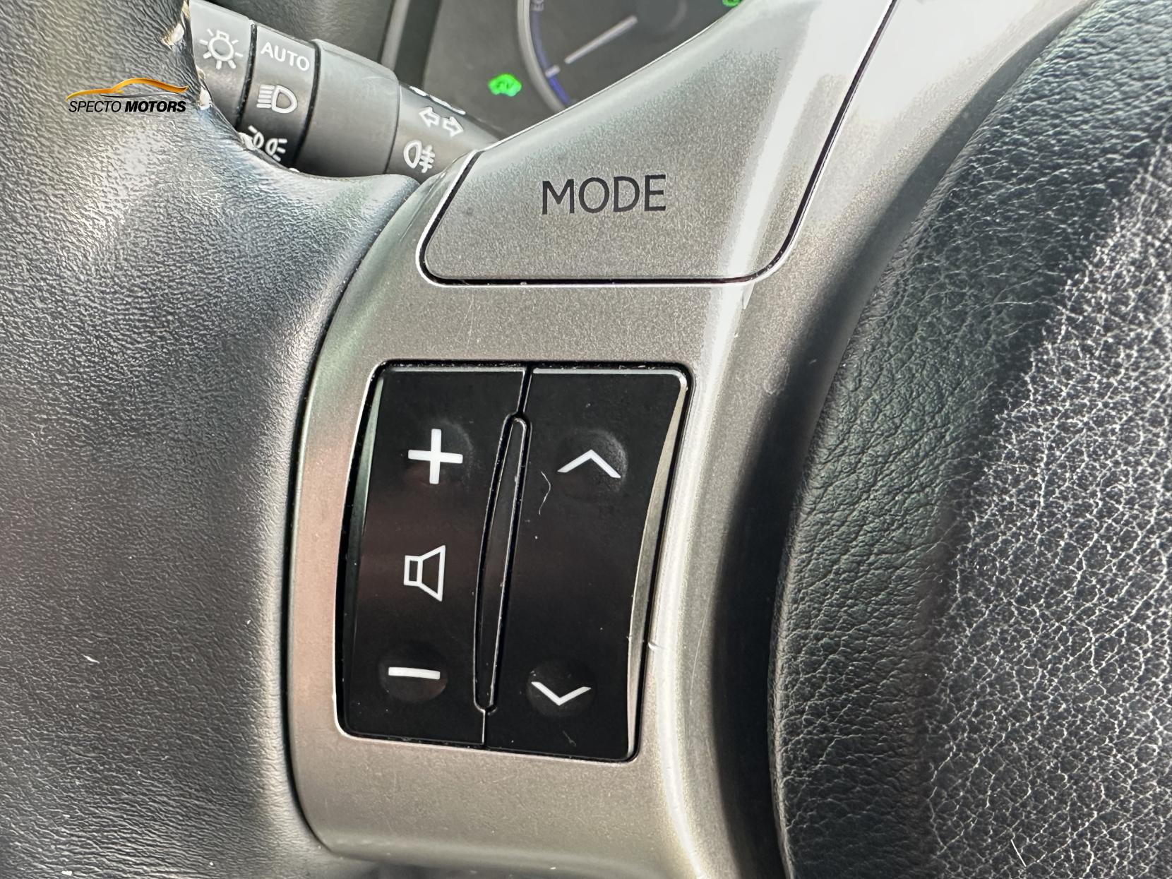Lexus CT 1.8 200h Advance Hatchback 5dr Petrol Hybrid CVT Euro 5 (s/s) (136 ps)