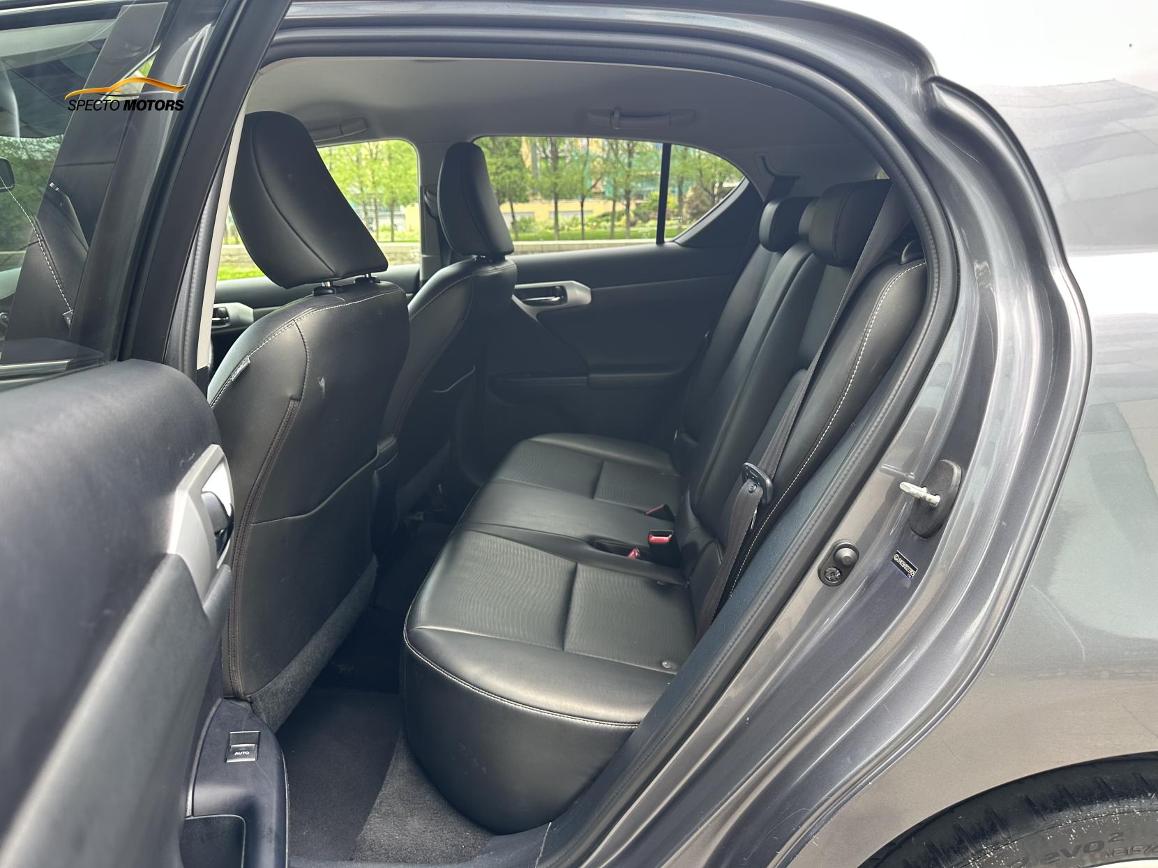 Lexus CT 1.8 200h Advance Hatchback 5dr Petrol Hybrid CVT Euro 5 (s/s) (136 ps)