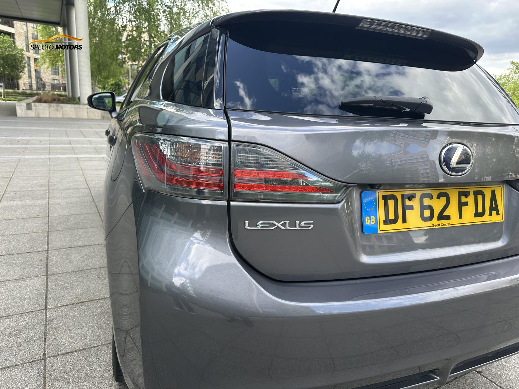 Lexus CT 1.8 200h Advance Hatchback 5dr Petrol Hybrid CVT Euro 5 (s/s) (136 ps)