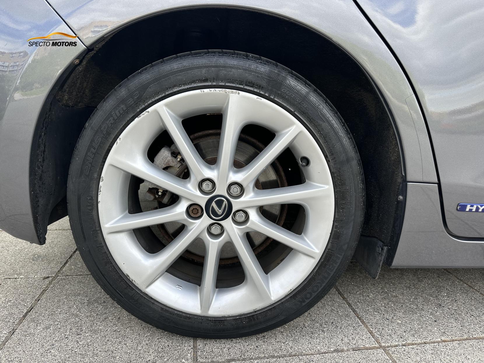 Lexus CT 1.8 200h Advance Hatchback 5dr Petrol Hybrid CVT Euro 5 (s/s) (136 ps)