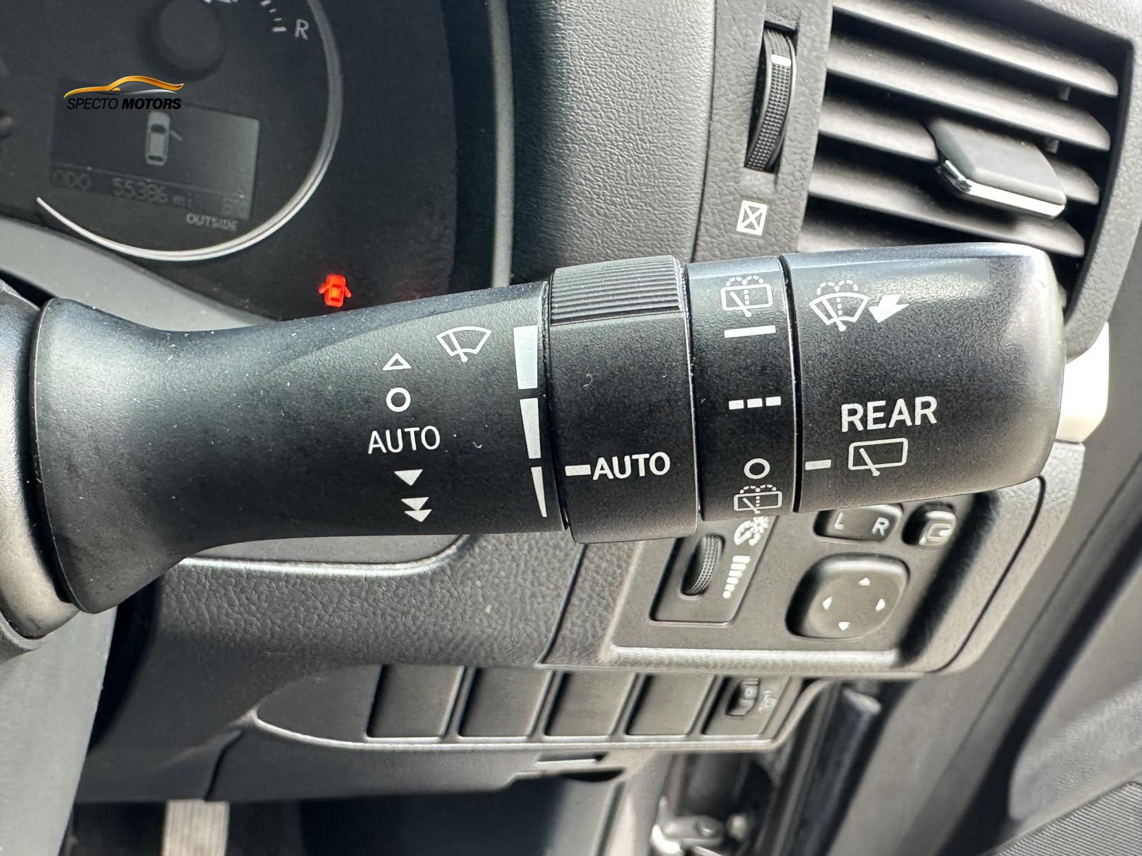 Lexus CT 1.8 200h Advance Hatchback 5dr Petrol Hybrid CVT Euro 5 (s/s) (136 ps)