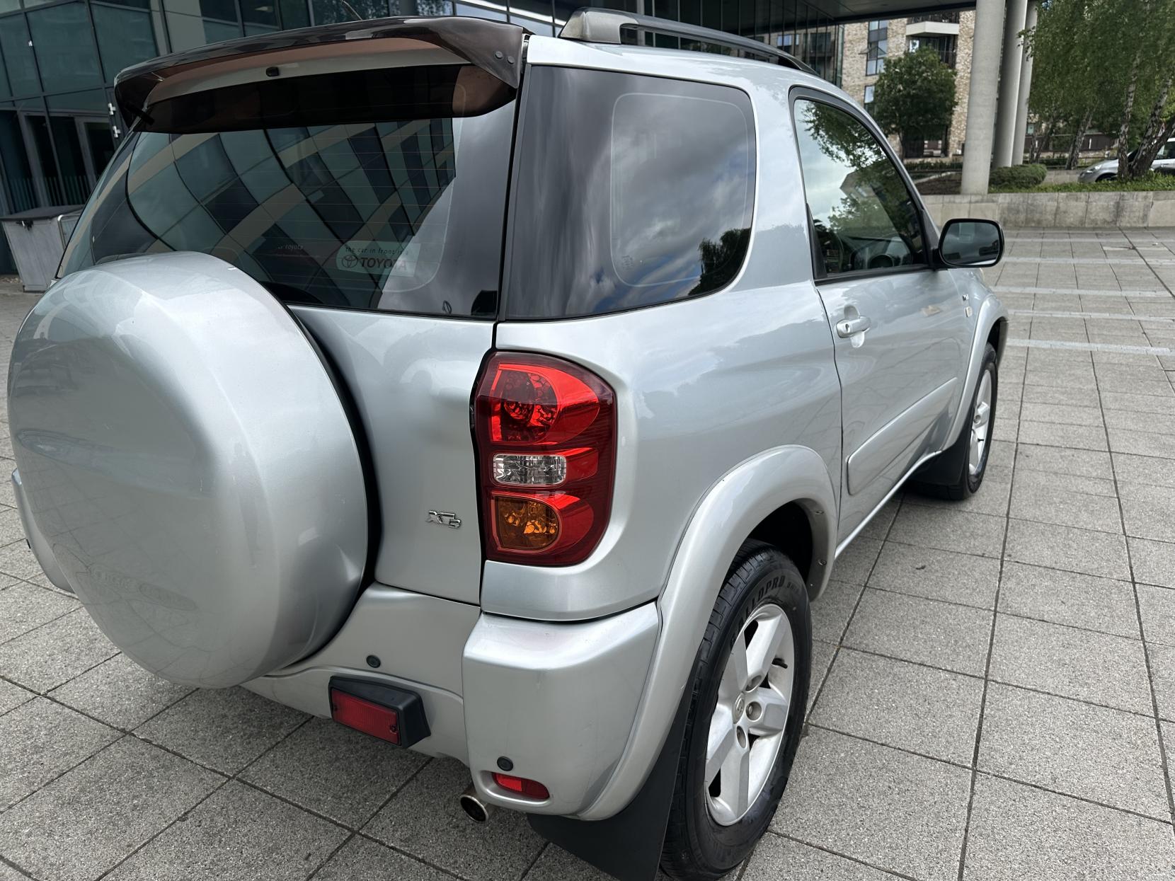 Toyota RAV4 2.0 VVT-i XT3 SUV 3dr Petrol Automatic 4WD (218 g/km, 147 bhp)