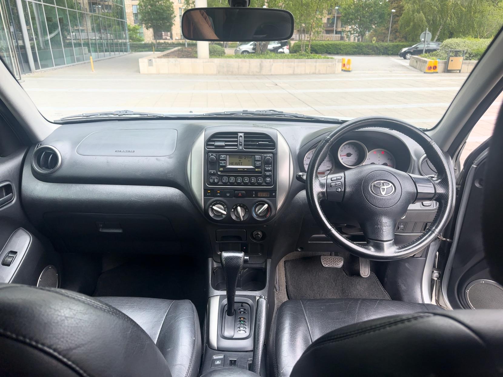 Toyota RAV4 2.0 VVT-i XT3 SUV 3dr Petrol Automatic 4WD (218 g/km, 147 bhp)