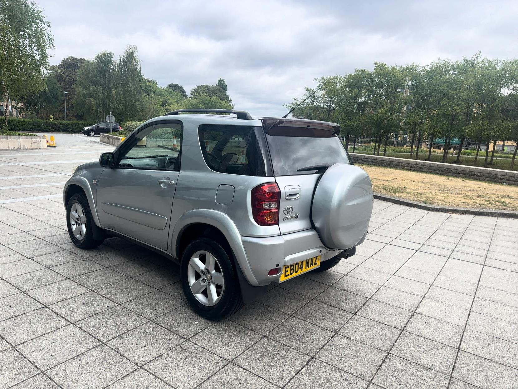 Toyota RAV4 2.0 VVT-i XT3 SUV 3dr Petrol Automatic 4WD (218 g/km, 147 bhp)