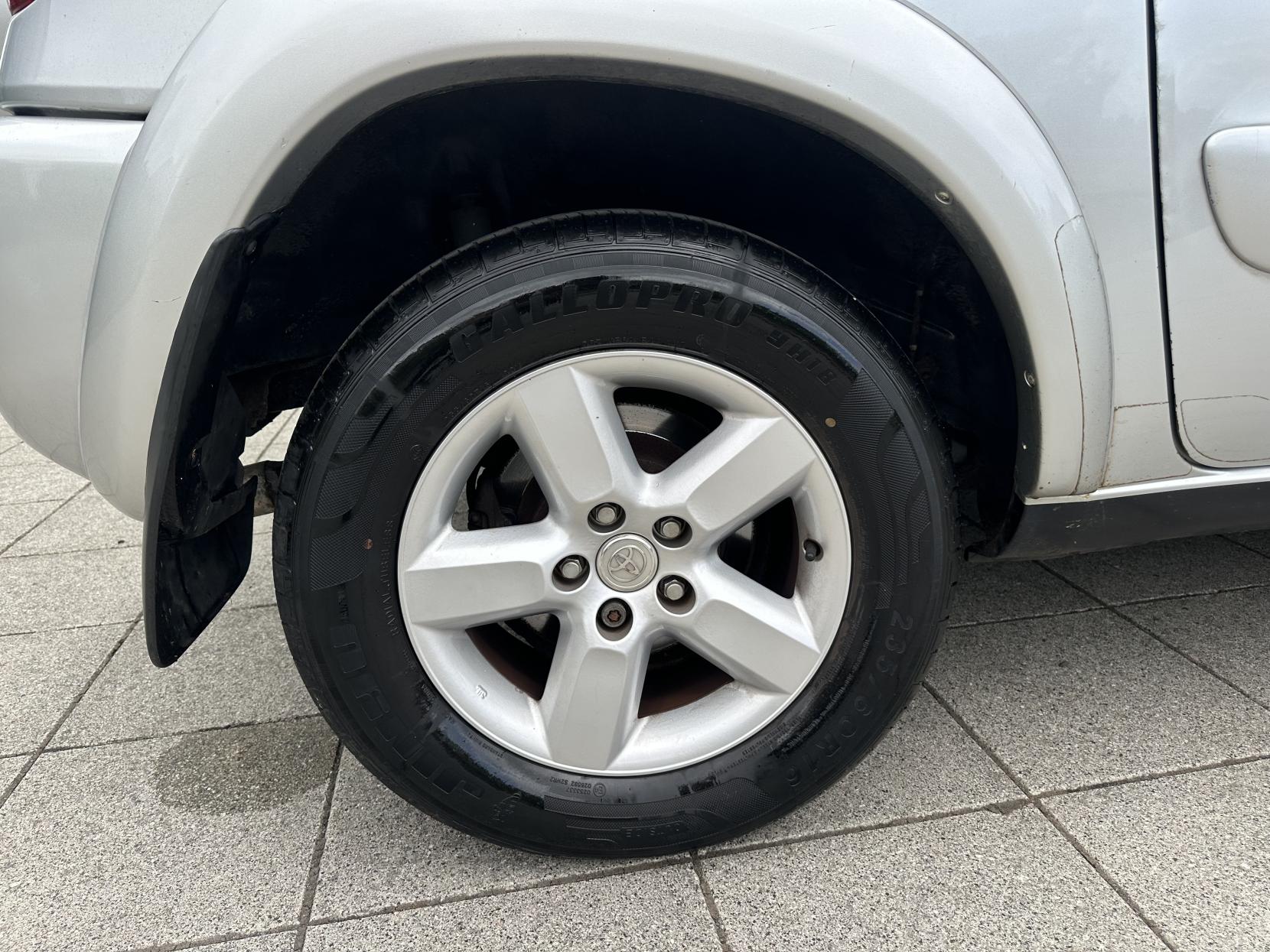 Toyota RAV4 2.0 VVT-i XT3 SUV 3dr Petrol Automatic 4WD (218 g/km, 147 bhp)