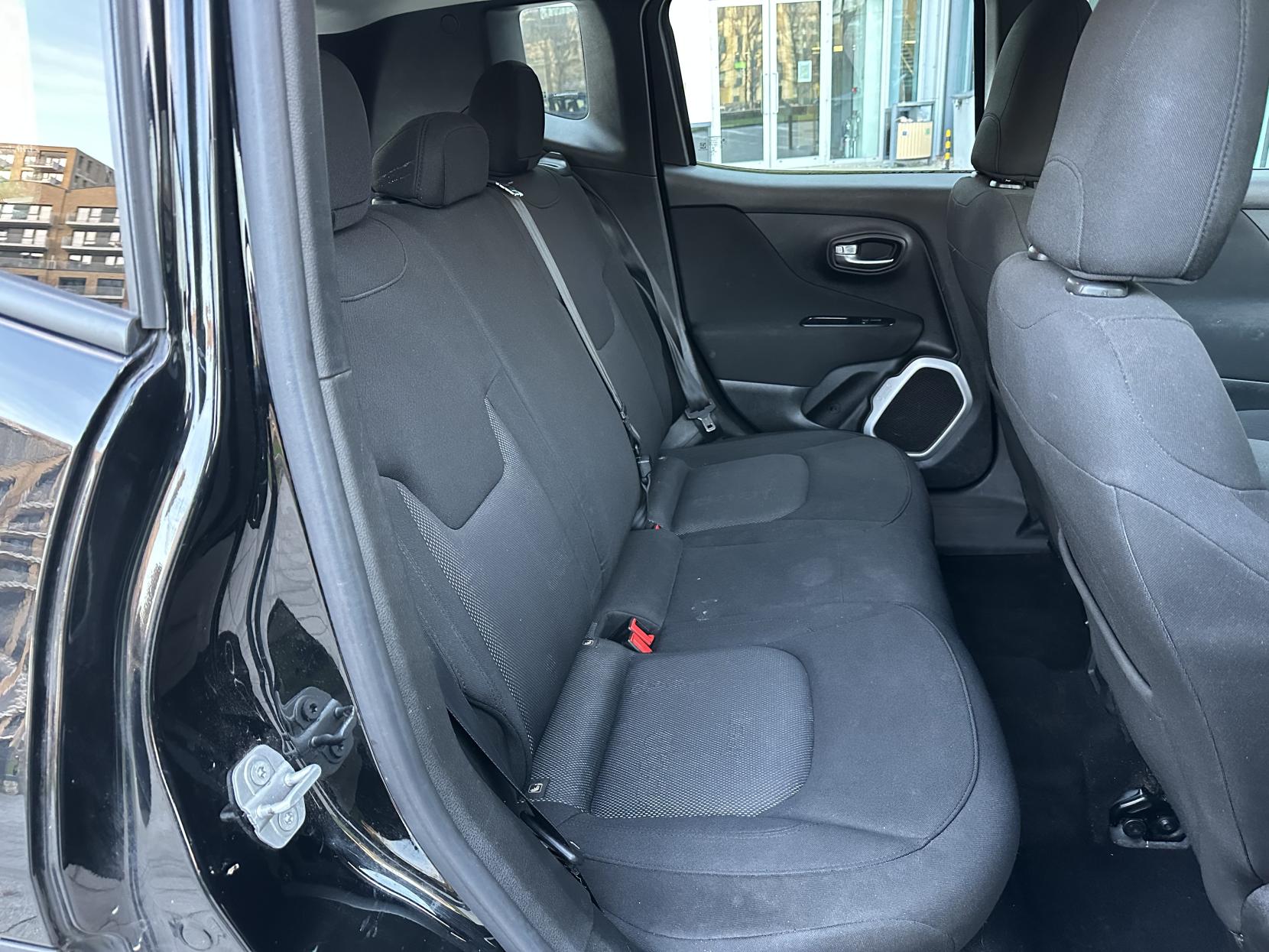 Jeep Renegade 1.4T MultiAirII Longitude SUV 5dr Petrol DDCT Euro 6 (s/s) (140 ps)