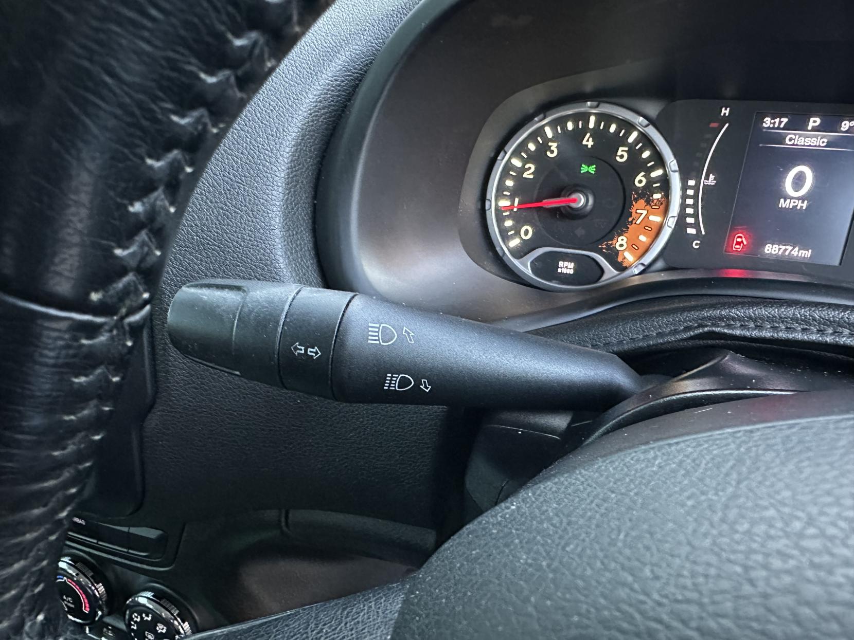 Jeep Renegade 1.4T MultiAirII Longitude SUV 5dr Petrol DDCT Euro 6 (s/s) (140 ps)