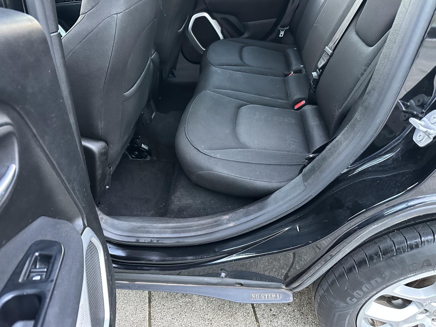 Jeep Renegade 1.4T MultiAirII Longitude SUV 5dr Petrol DDCT Euro 6 (s/s) (140 ps)