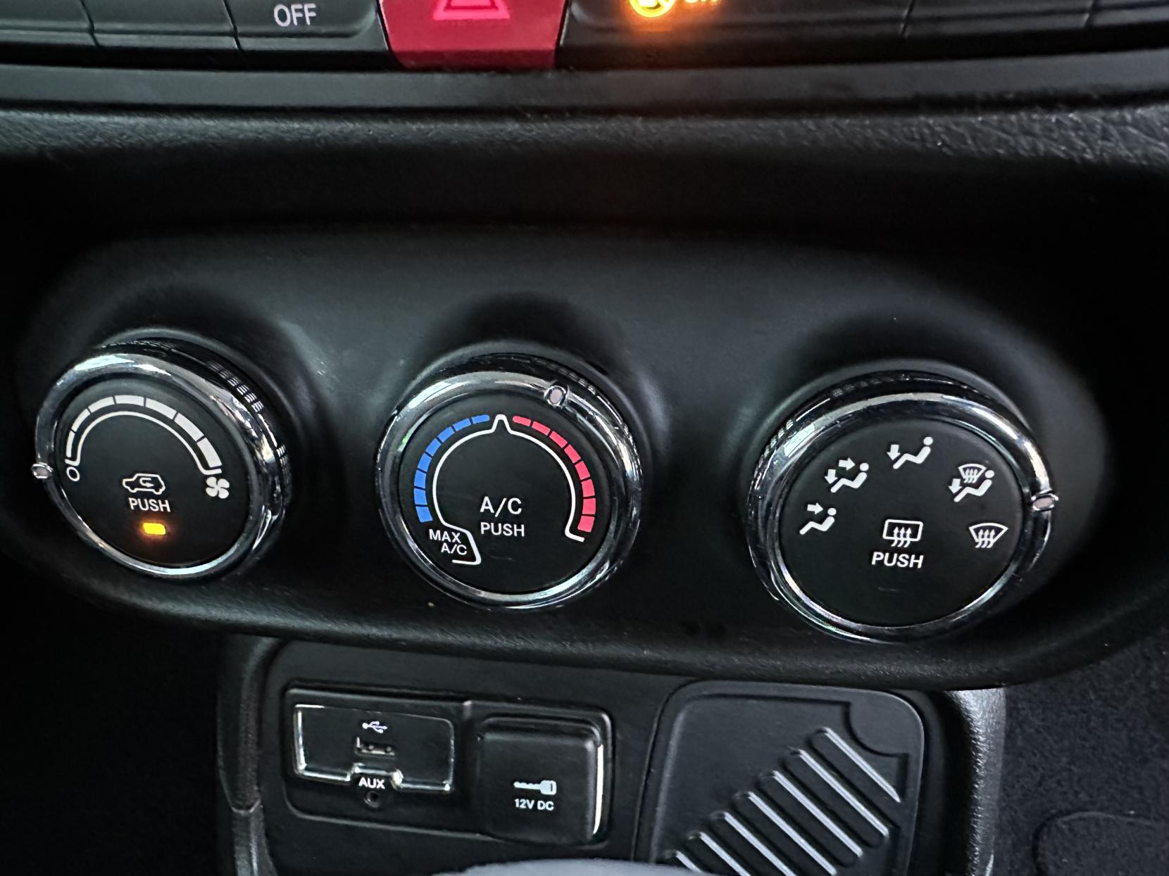 Jeep Renegade 1.4T MultiAirII Longitude SUV 5dr Petrol DDCT Euro 6 (s/s) (140 ps)