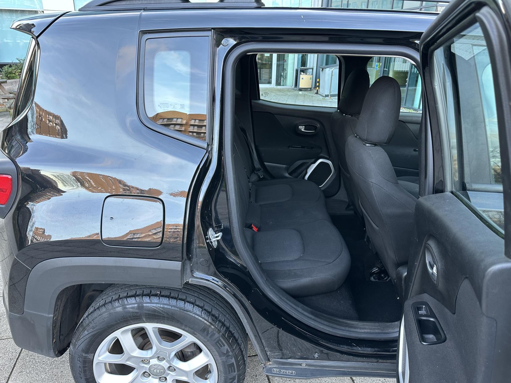 Jeep Renegade 1.4T MultiAirII Longitude SUV 5dr Petrol DDCT Euro 6 (s/s) (140 ps)