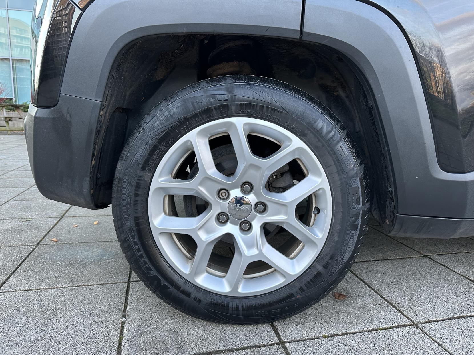 Jeep Renegade 1.4T MultiAirII Longitude SUV 5dr Petrol DDCT Euro 6 (s/s) (140 ps)