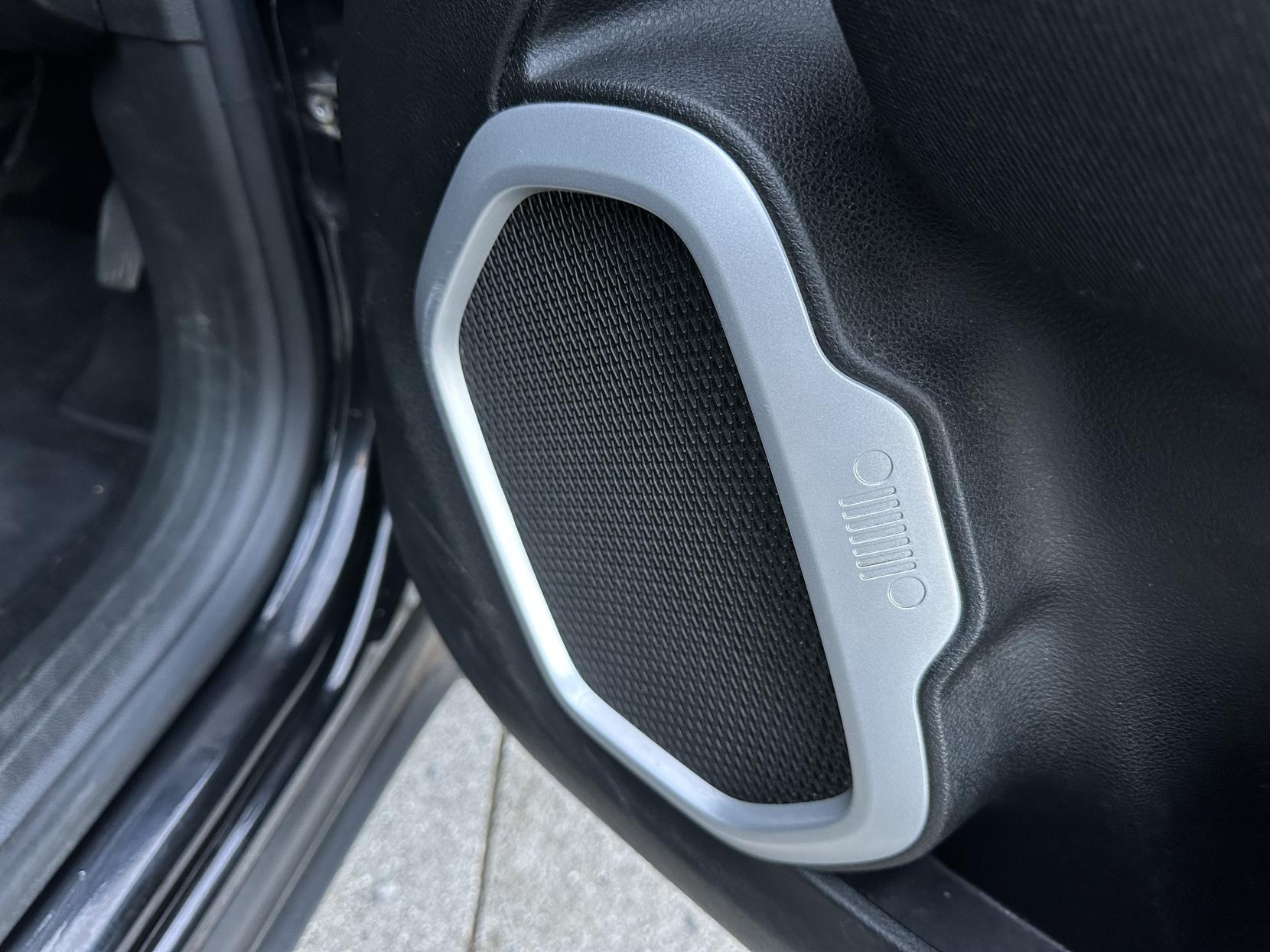 Jeep Renegade 1.4T MultiAirII Longitude SUV 5dr Petrol DDCT Euro 6 (s/s) (140 ps)